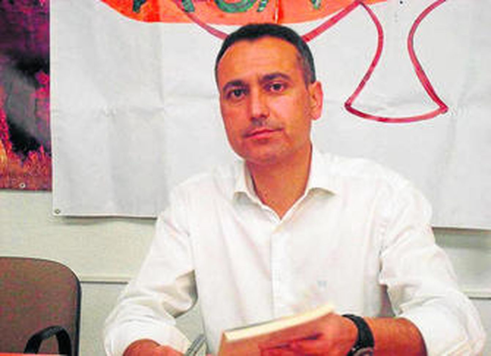 Fernando Martínez López durante la presentación en Antas.