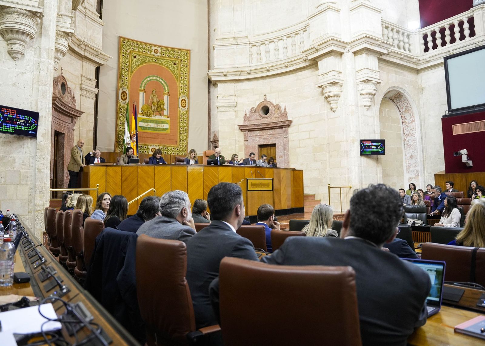 Salón del plenos del Parlamento durante la sesión de este miércoles.