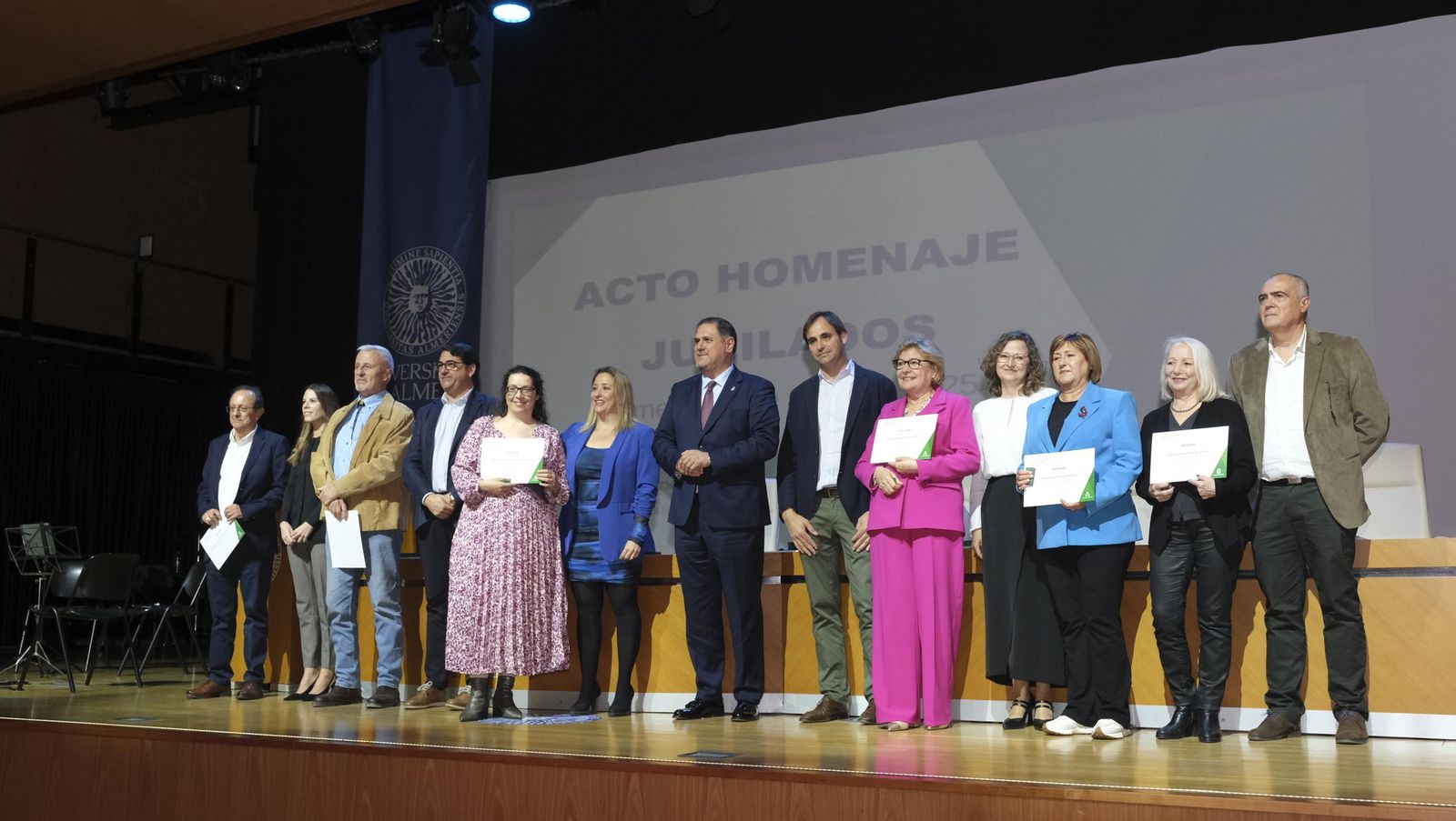 Las imágenes del homenaje a los docentes almerienses en su jubilación
