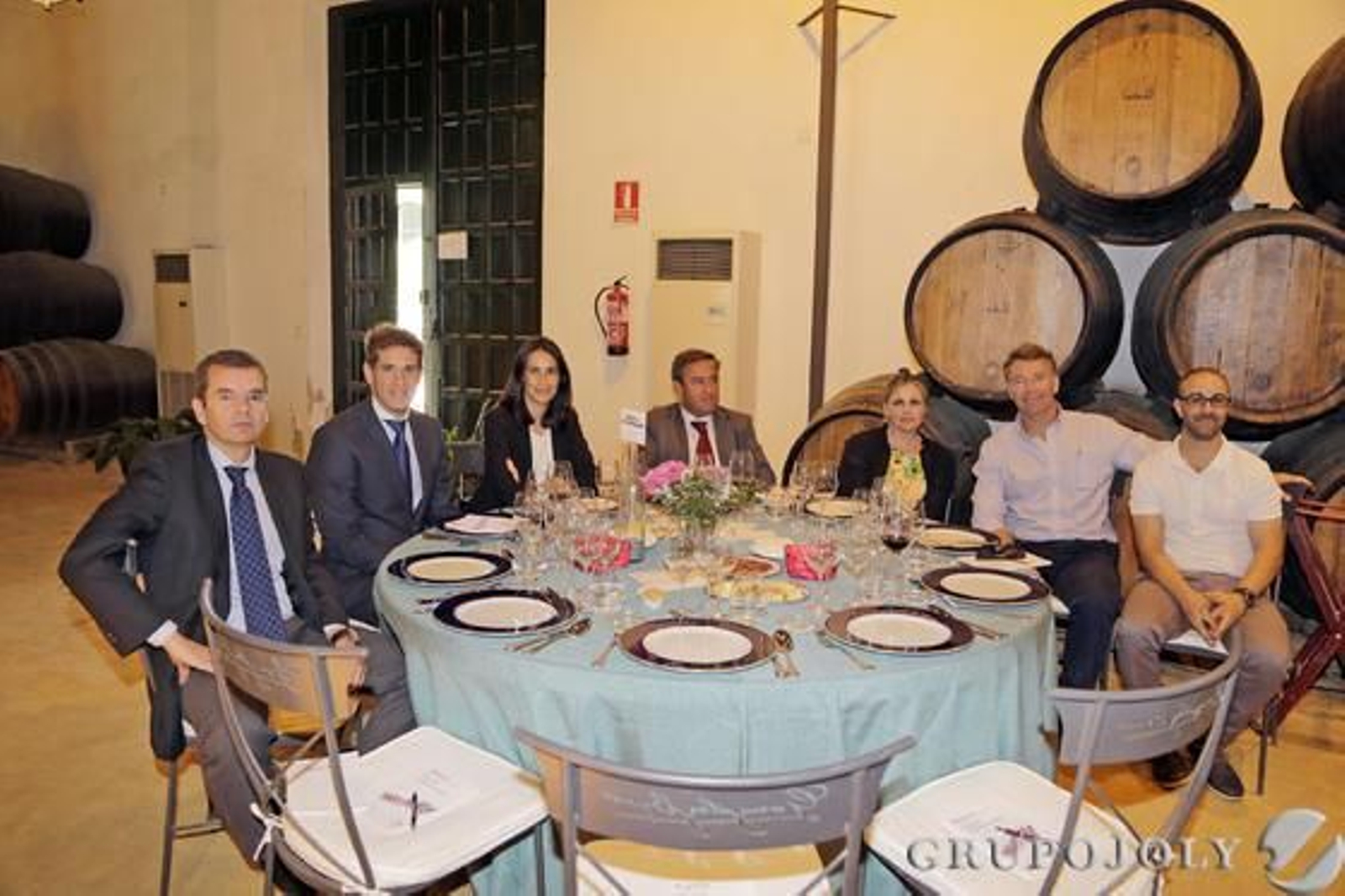 Miguel Ángel Alcántara (Banco Popular), José Antonio Colorado y Elena Fernández (Domodux), Francisco Javier Jurado y Rosario Sánchez Ramírez (Pipespain), Rogelio Llamas y Alfredo Benítez Vargas (Zootécnica Jerezana).

Foto: Miguel Angel Gonzalez