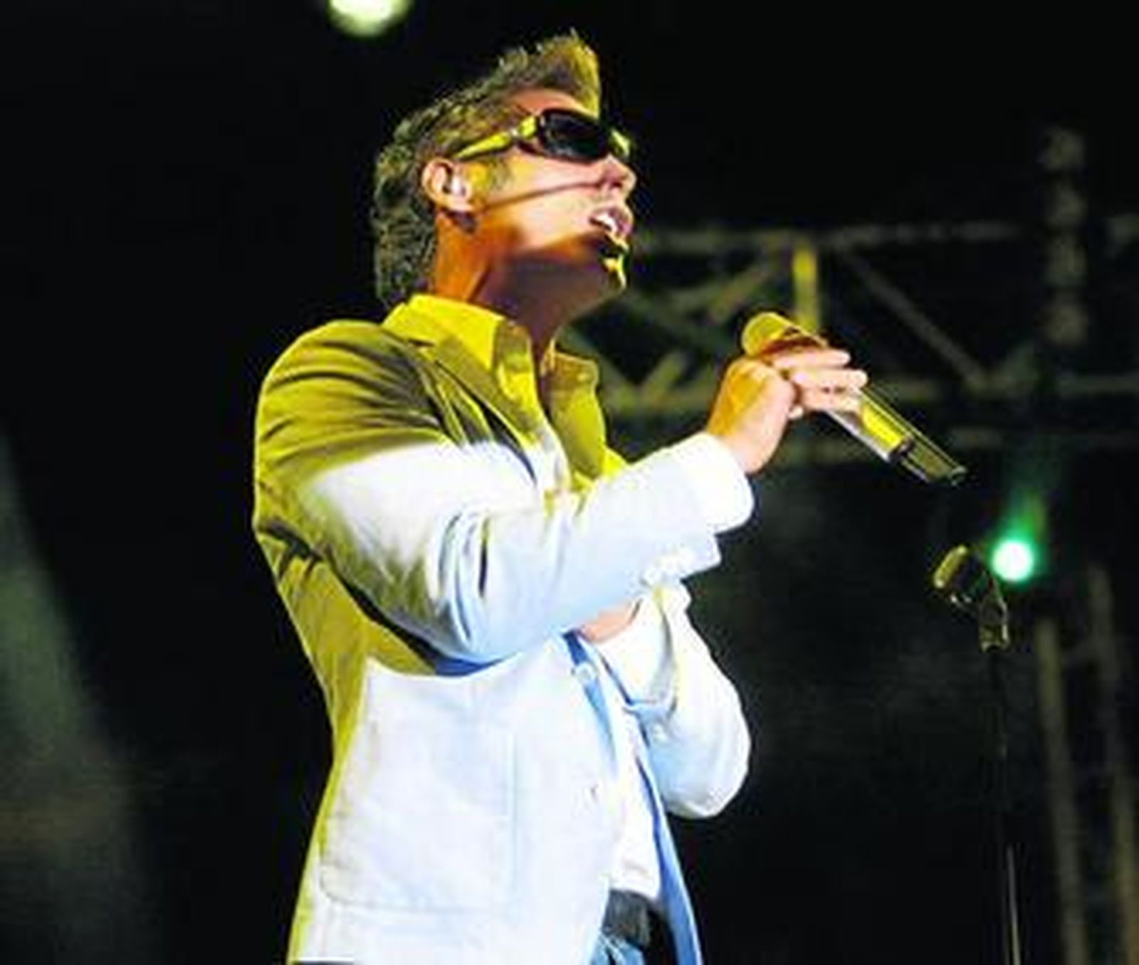 Pitingo, en su actuación en la avenida de República Argentina.