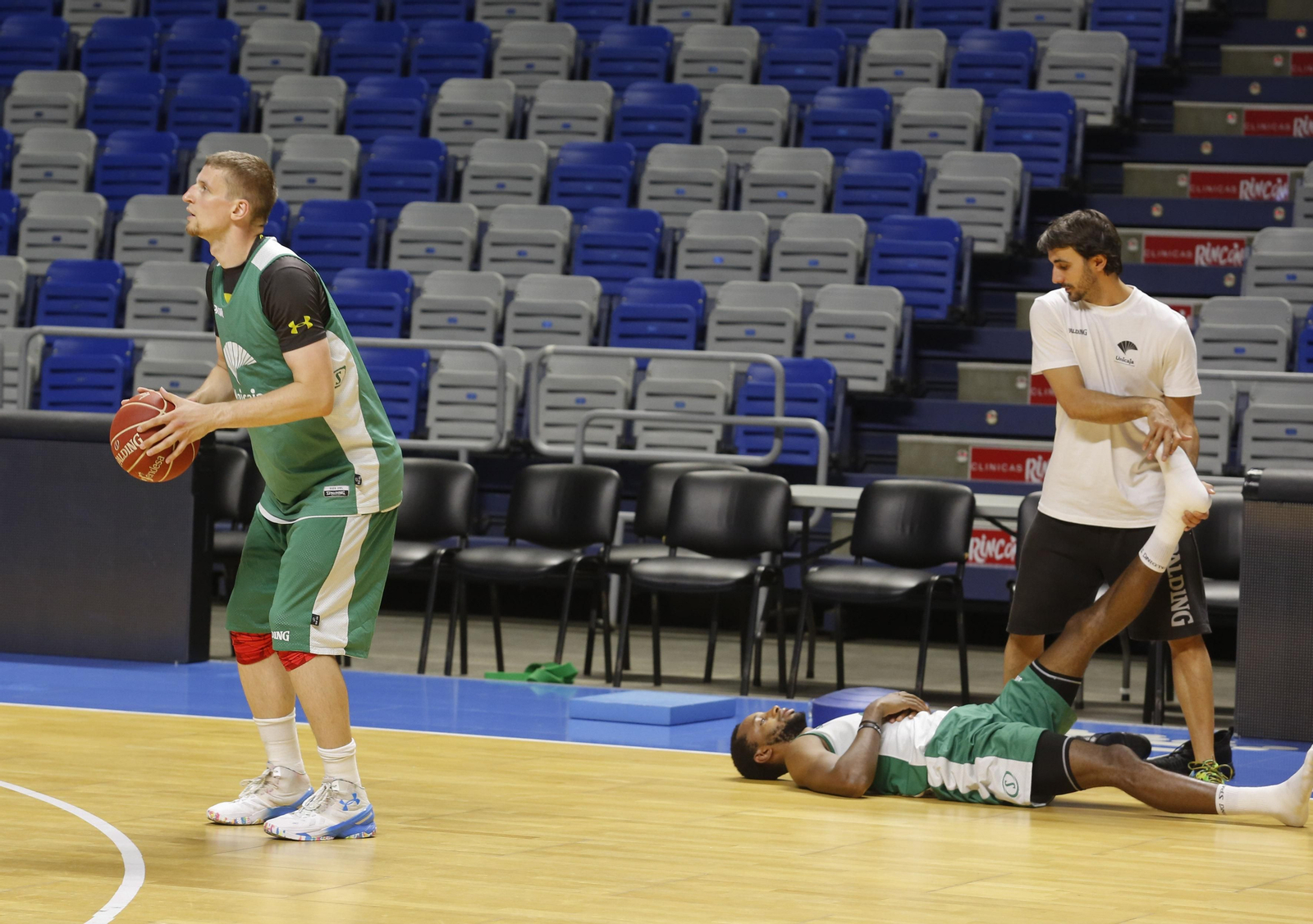 Los cinco años de Adam Waczynski en el Unicaja, en fotos