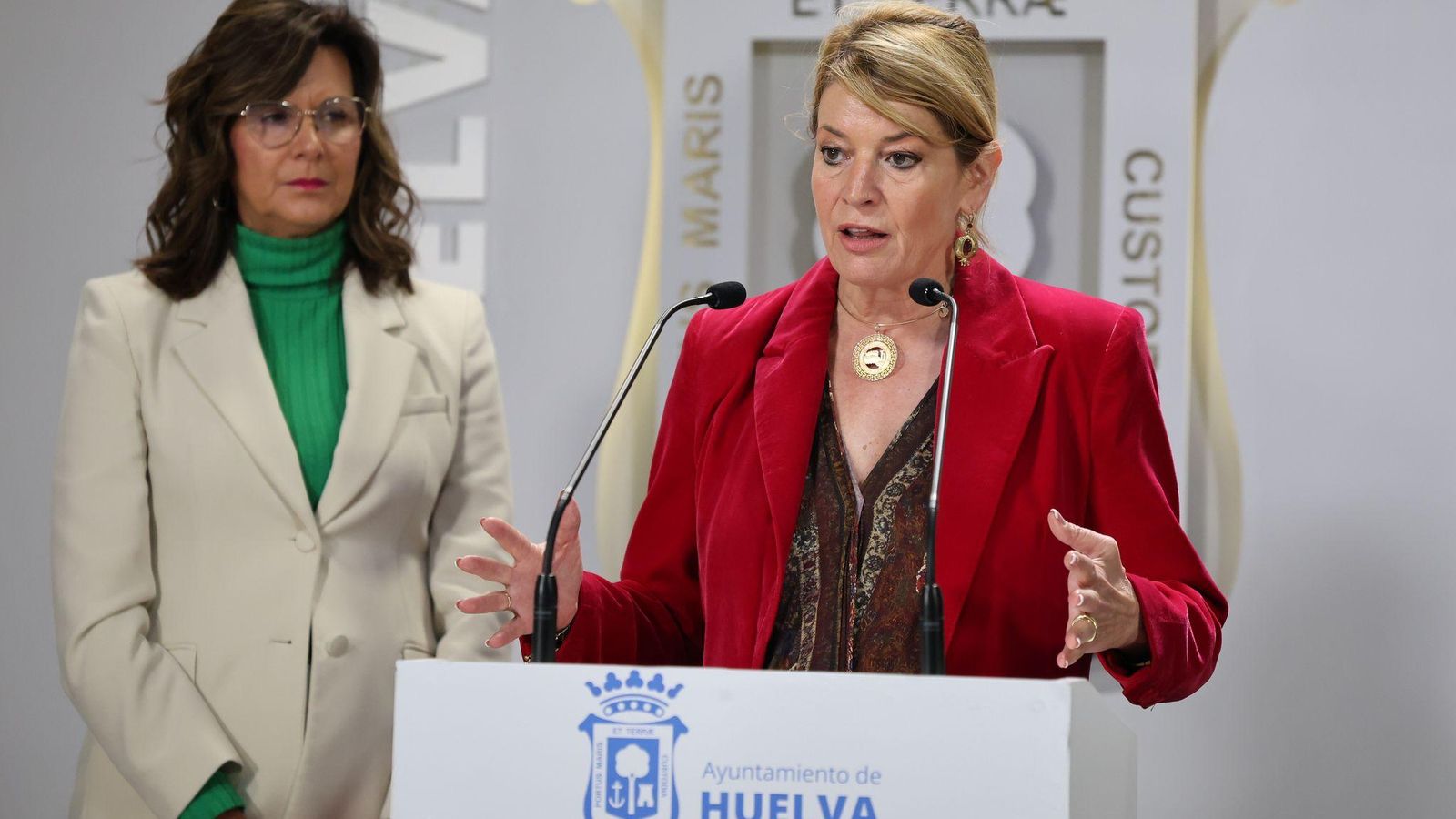 Pilar Miranda presentaba el Plan de Asfaltado este viernes.