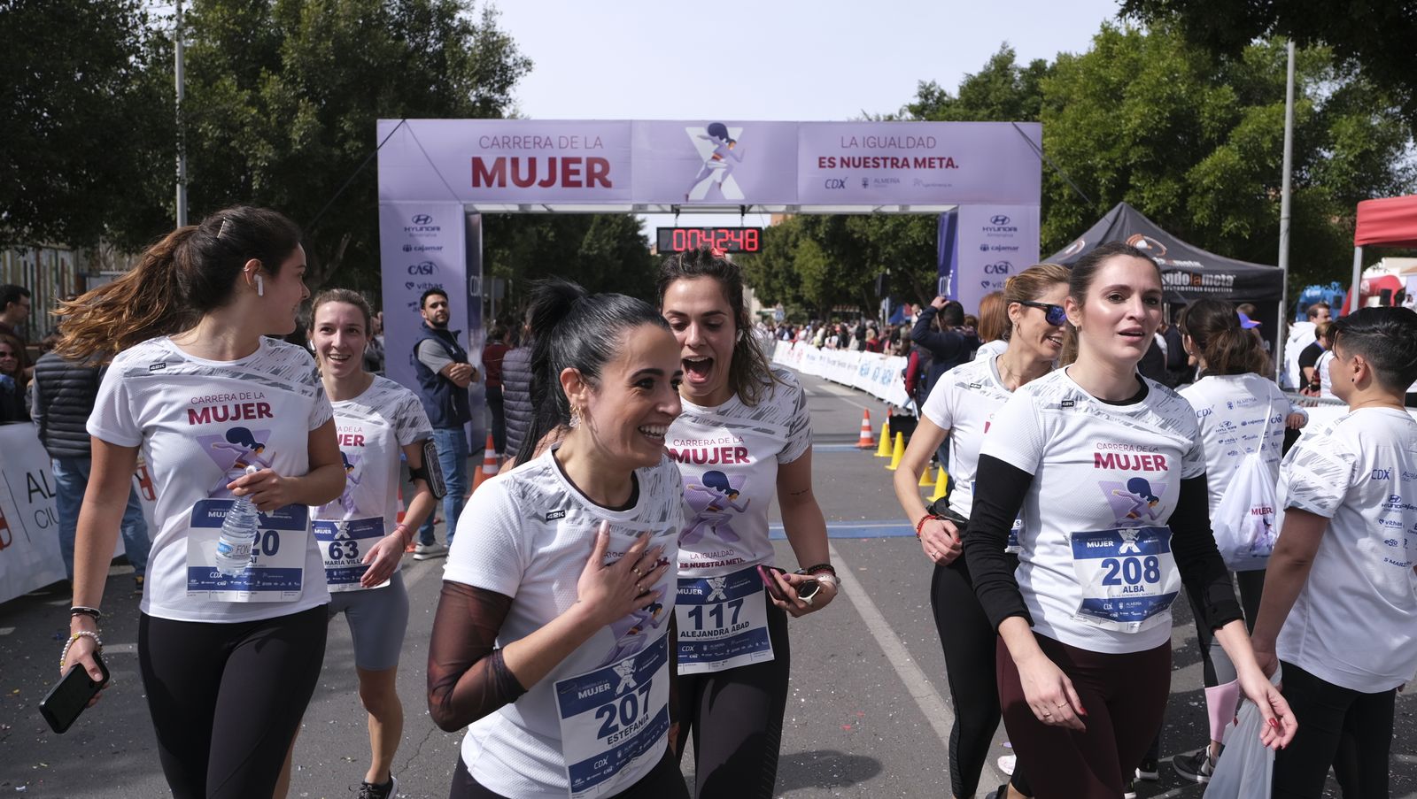 Imágenes de la Carrera de la Mujer 2023 en Almería