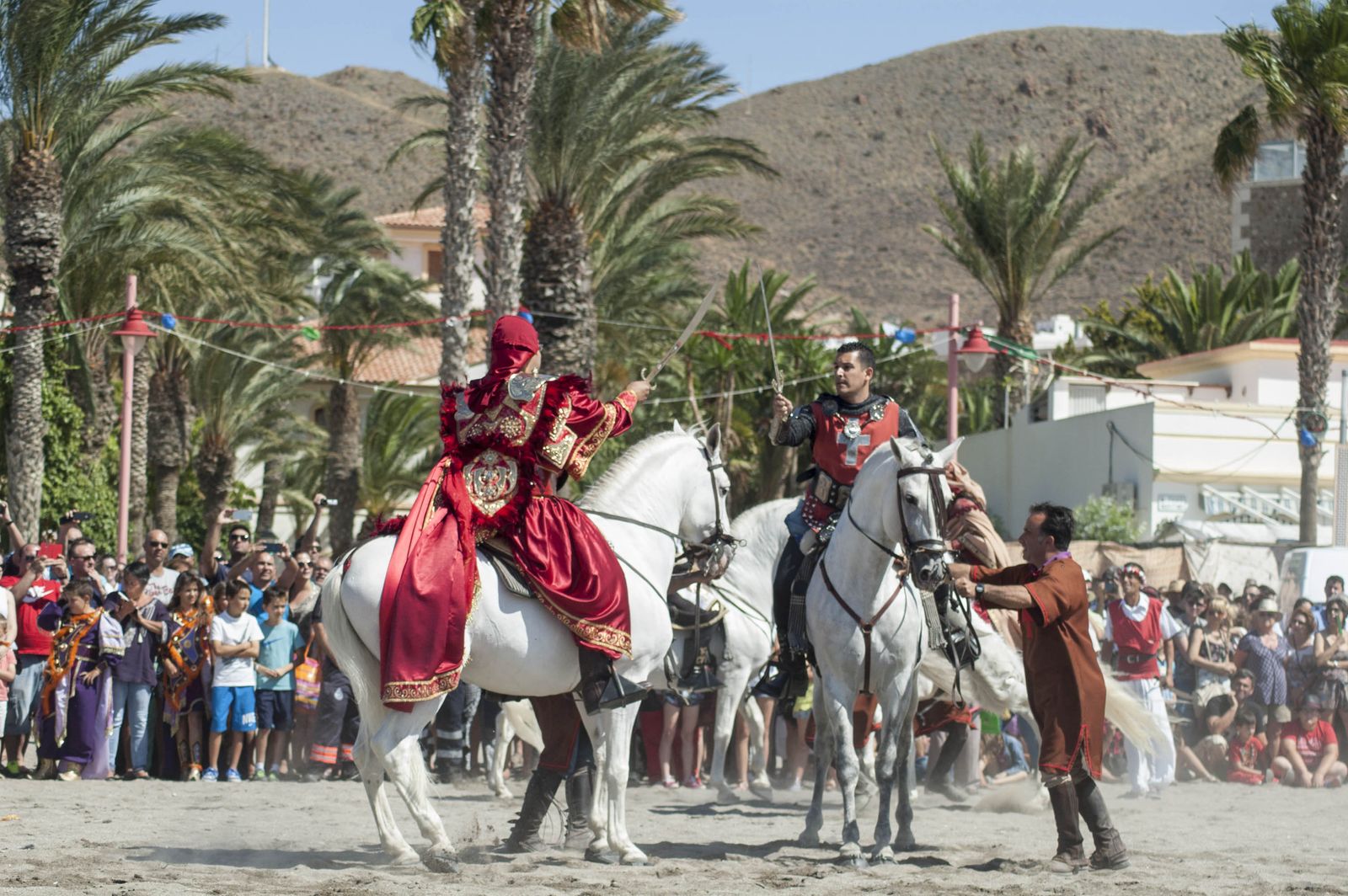 La playa de Los Barquitos acoge parte de los festejos de los Moros y Cristianos.