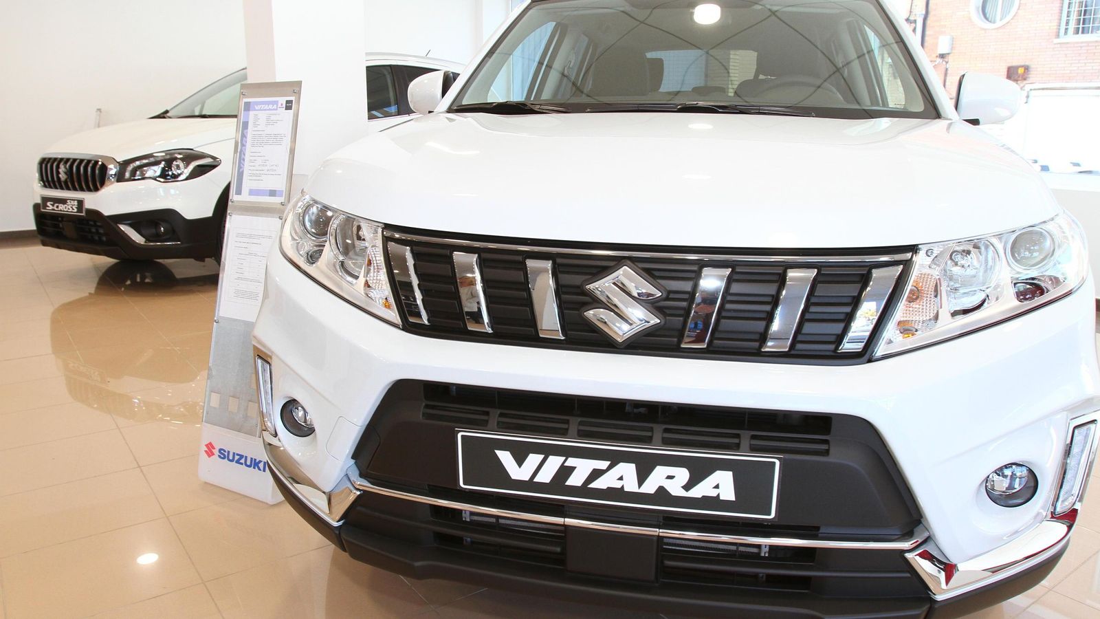 El Vitara cuenta con mejoras en motores y acabados.