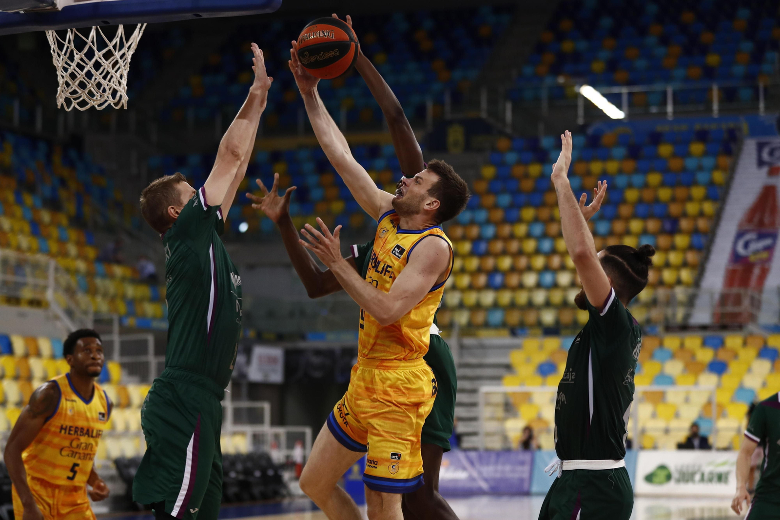 Los cinco años de Adam Waczynski en el Unicaja, en fotos