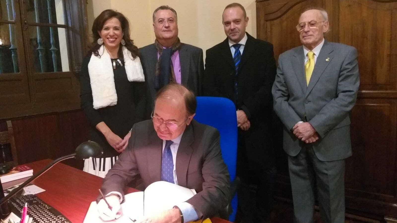 Con el presidente del Senado el pasado año