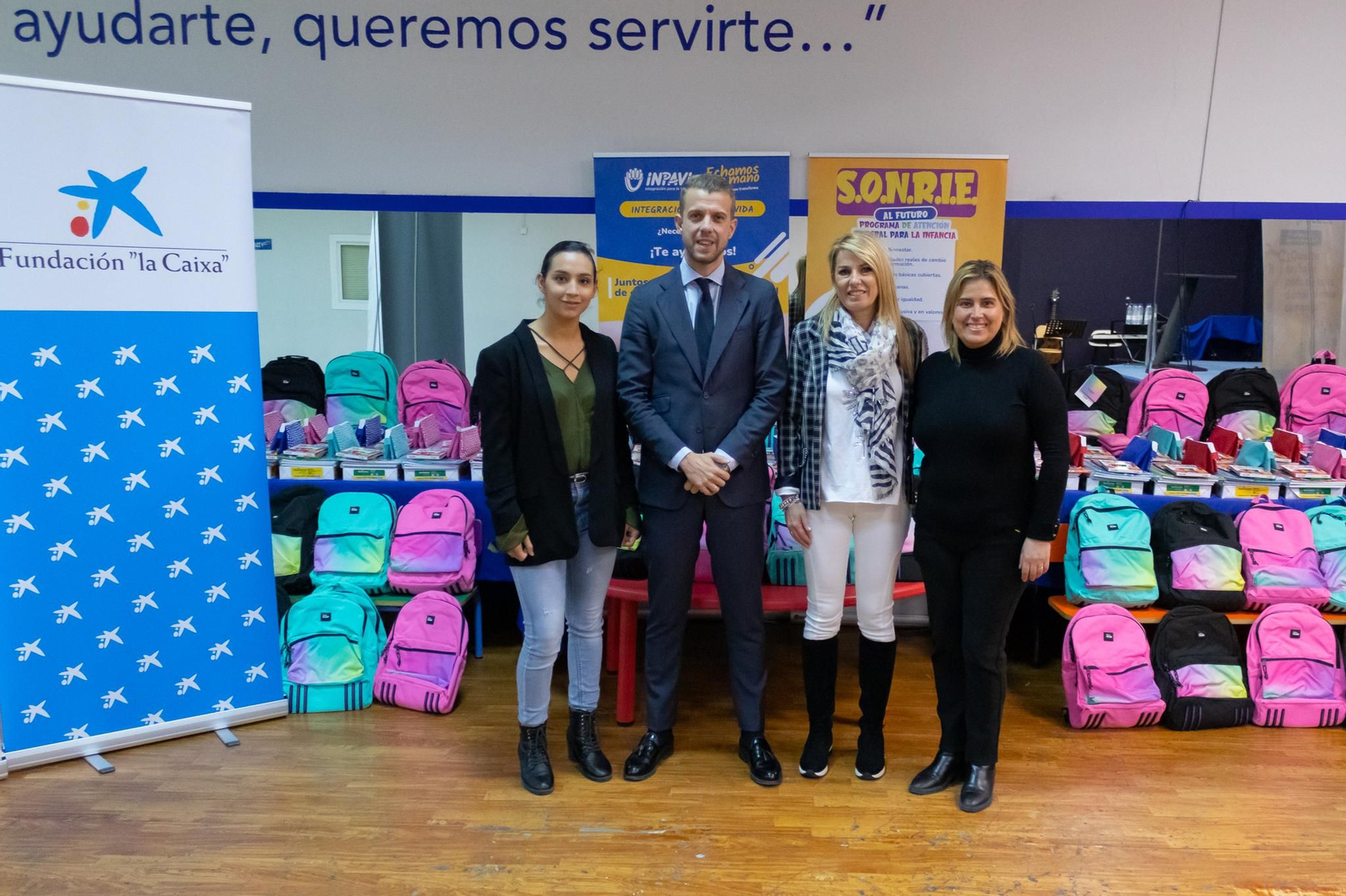 Ayudas de material escolar para 133 menores en situación de exclusión social en Granada