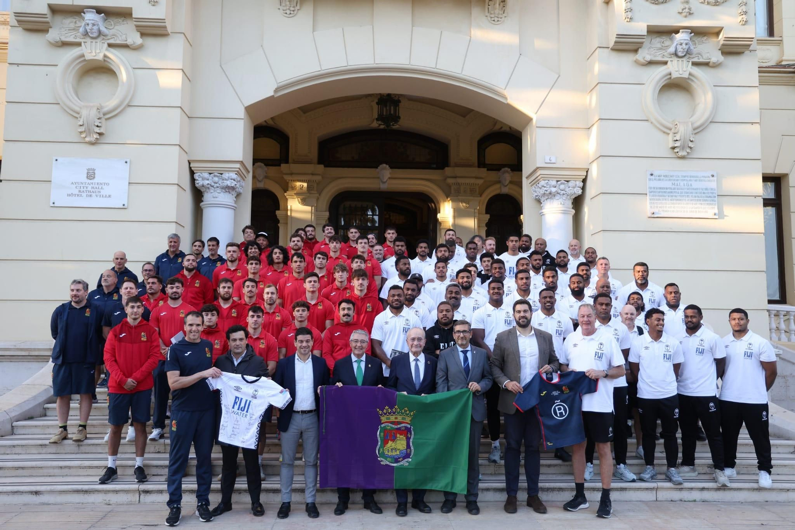 España y Fiyi, bienvenidas a Málaga en el Ayuntamiento