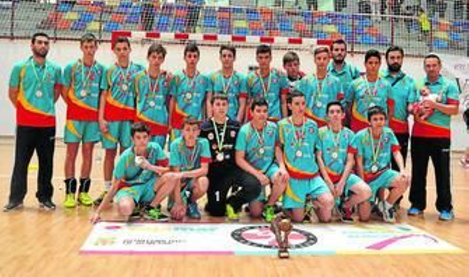 Jugadores y cuerpo técnico del Cajamar CD Urci Almería A infantil.