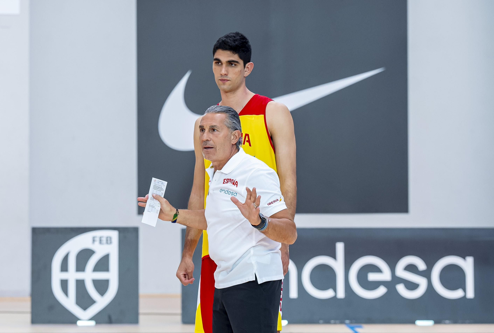 España vuelve a trabajar en Madrid con Alberto Díaz y Yankuba Sima España vuelve a trabajar en Madrid con Alberto Díaz y Yankuba Sima
