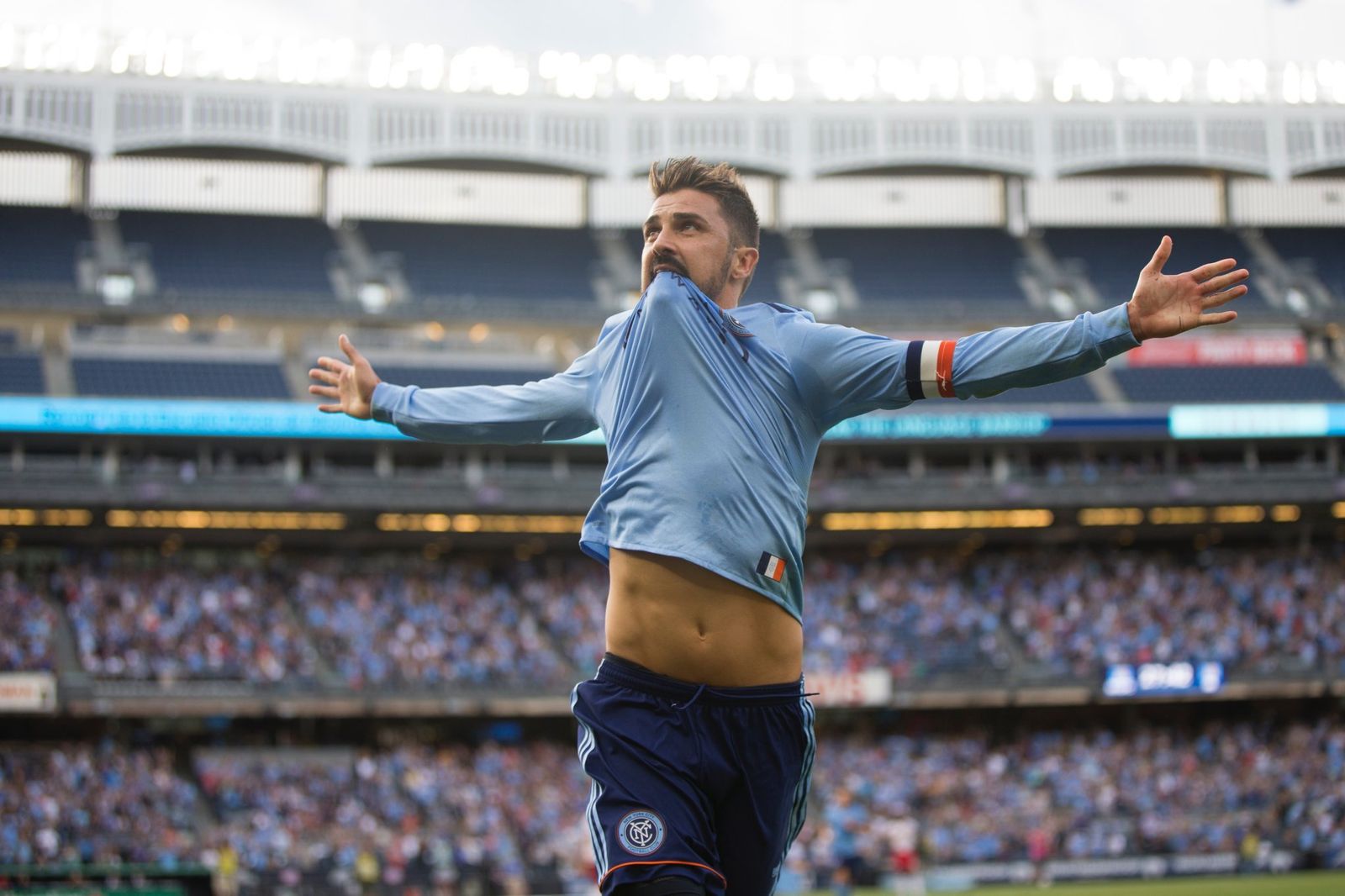 Villa celebrando su gol ante Red Bulls
