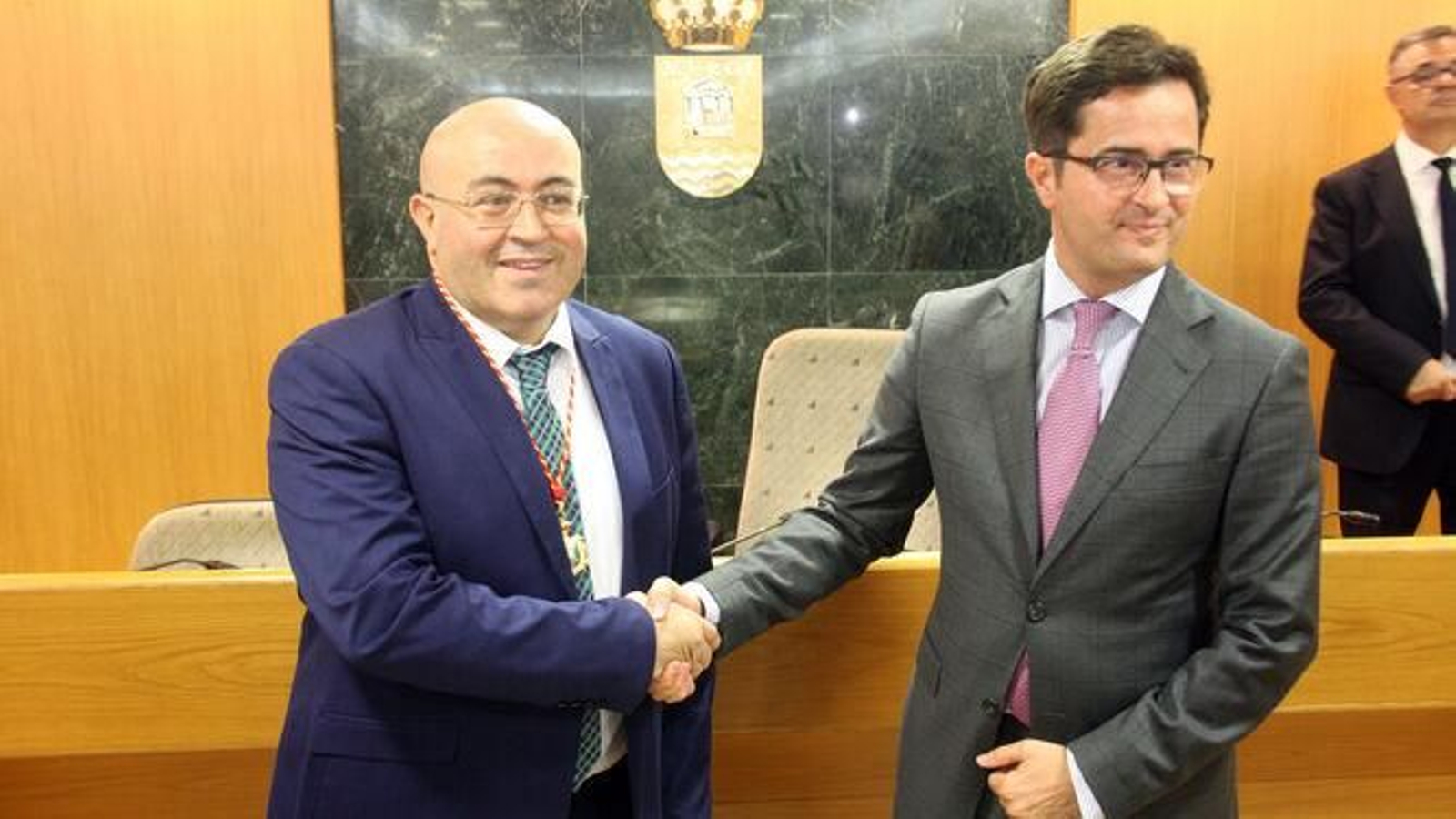 Juan José Bonilla y Francisco Góngora, el día de la investidura de éste como Alcalde.