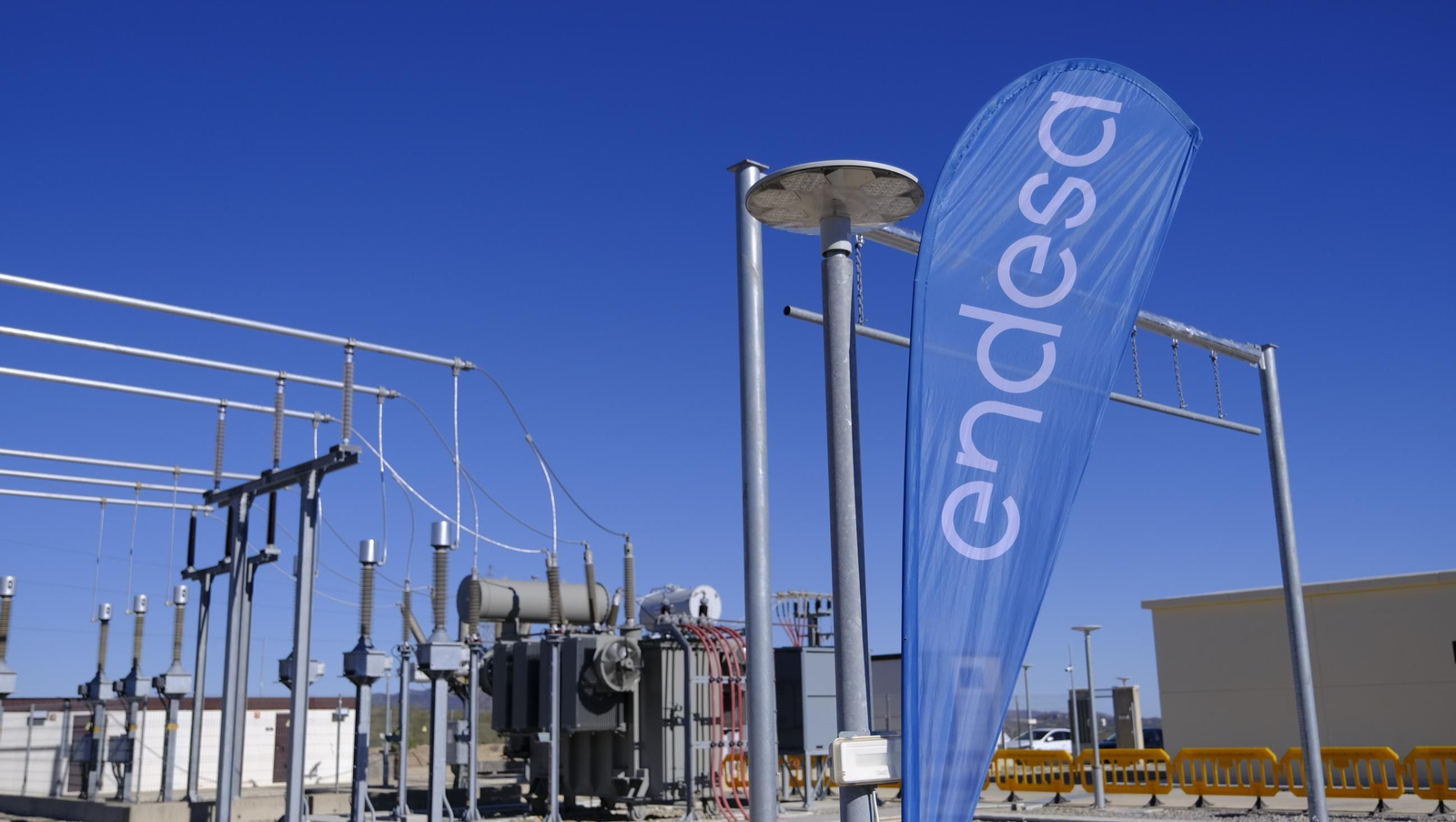 La subestación eléctrica de Endesa en Sorbas muestra sus mejoras, en fotos