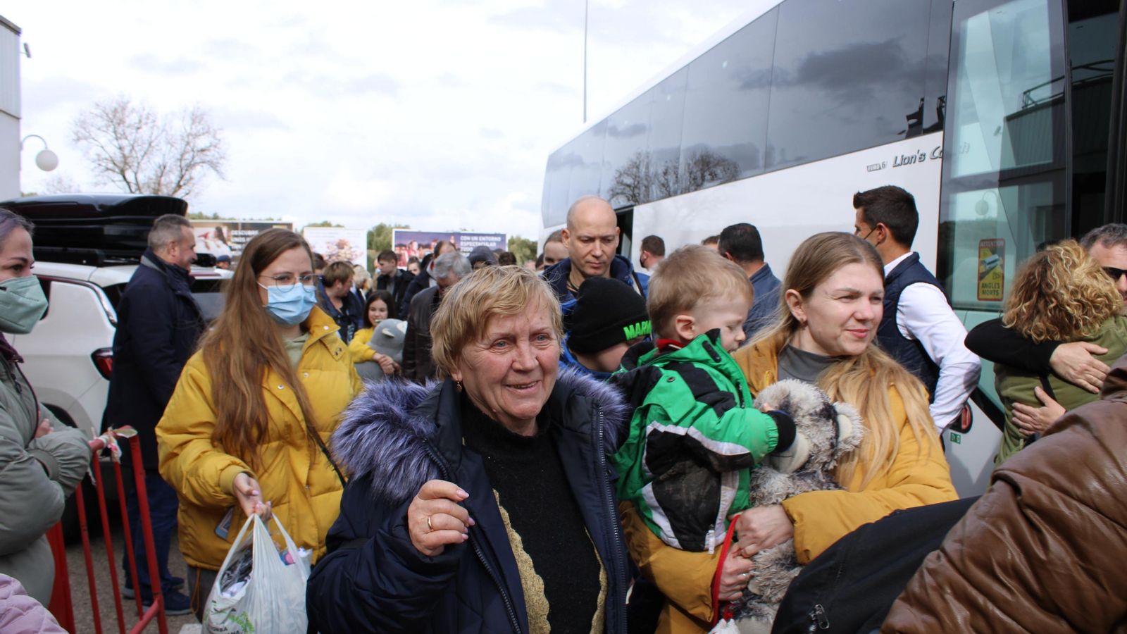 Llegada de refugiados a Loja.