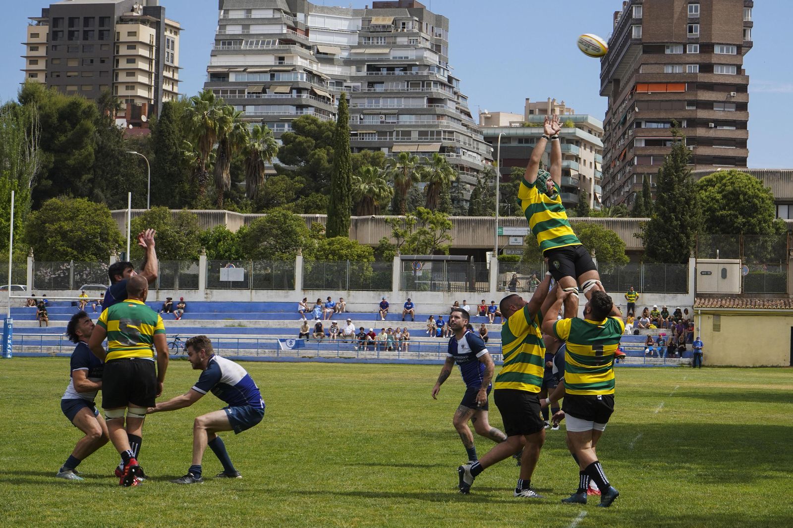 Las mejores fotos del partido del ascenso a División de Honor B de rugby entre Universidad de Granada y Portuense