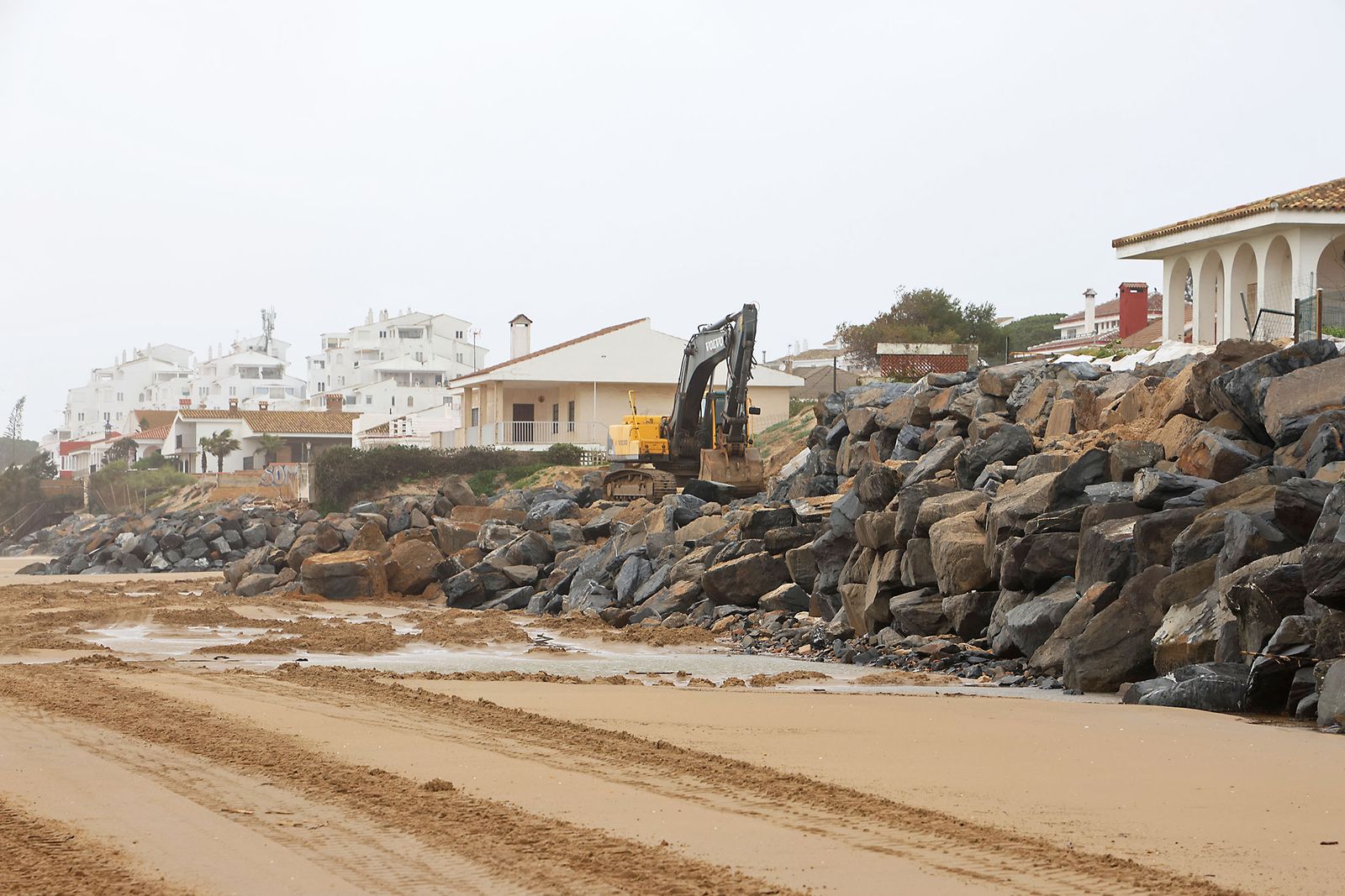 Las fotografías de los imponentes daños ocasionados por la borrasca Leonardo en El Portil