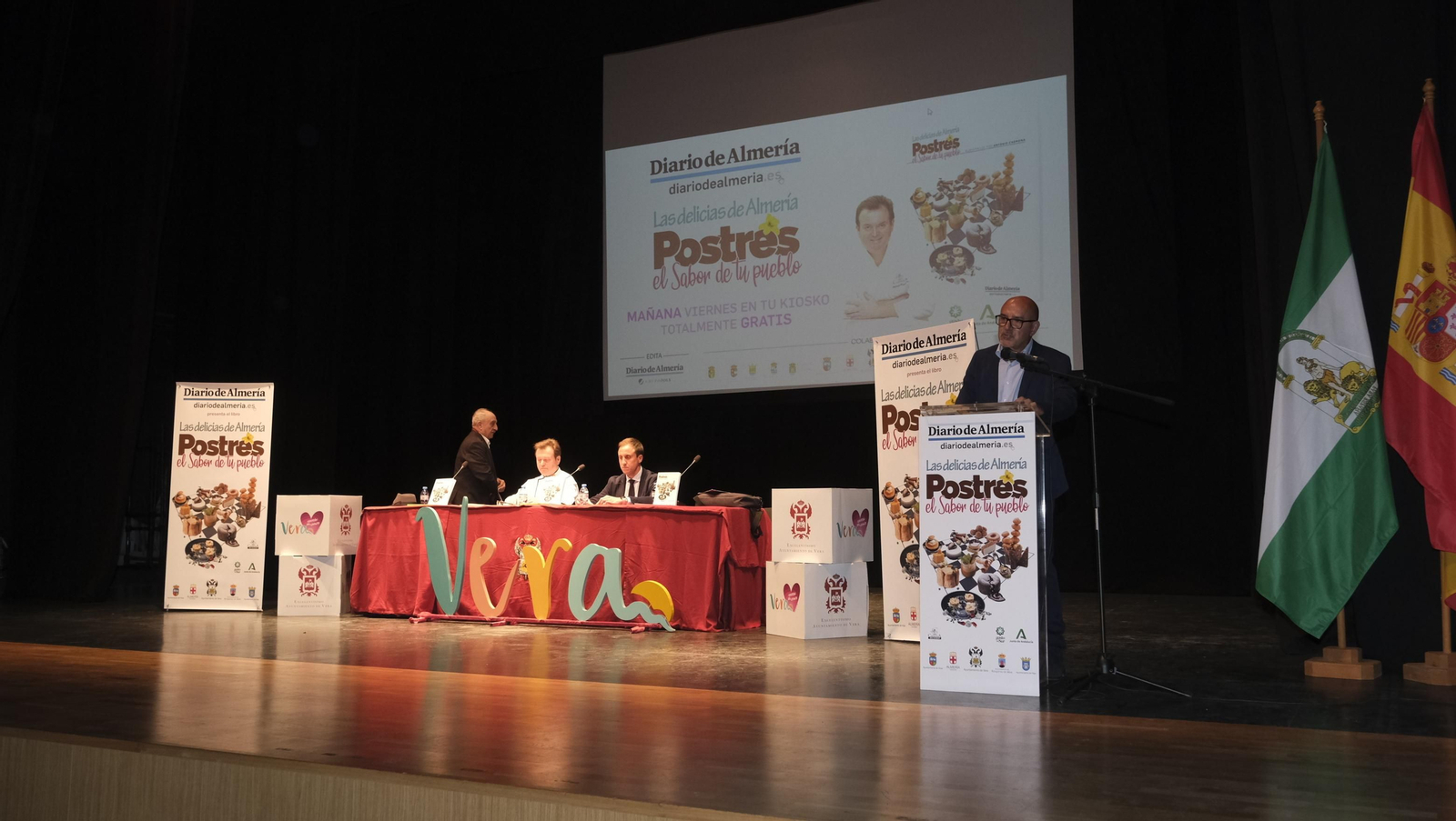 La presentación del libro de postres de Antonio Carmona, en imágenes
