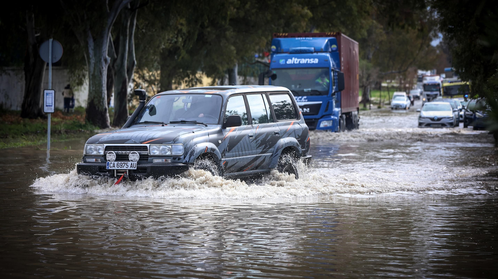 La borrasca Karlotta provoca inundaciones en algunas zonas de Jerez