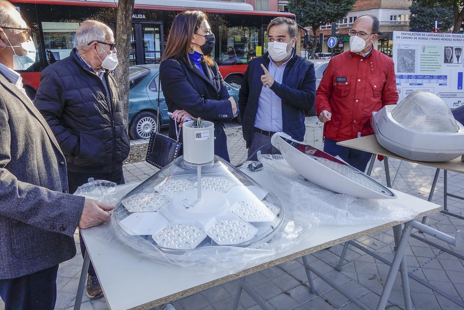 La nueva iluminación entre Méndez Núñez y Villarejo.