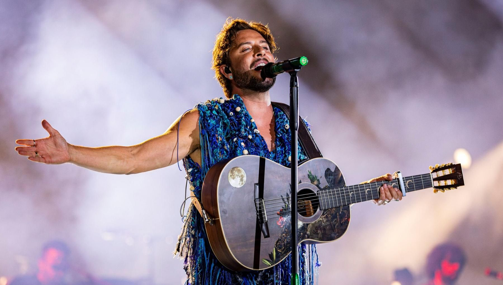Manuel Carrasco, en su concierto reciente en Cádiz.