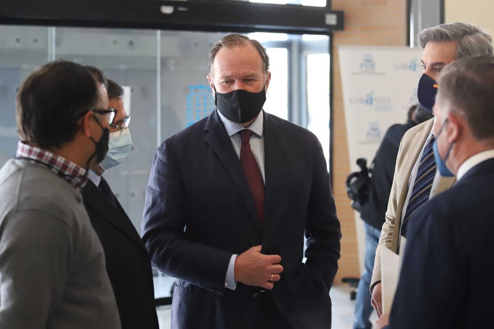 José Luis García-Palacios momentos antes de la asamblea general de la FOE.