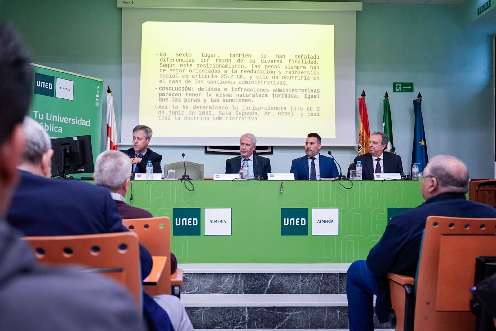 Las imágenes de la III Jornada de Tráfico, Seguridad Vial y Medicina Legal de la UNED de Almería