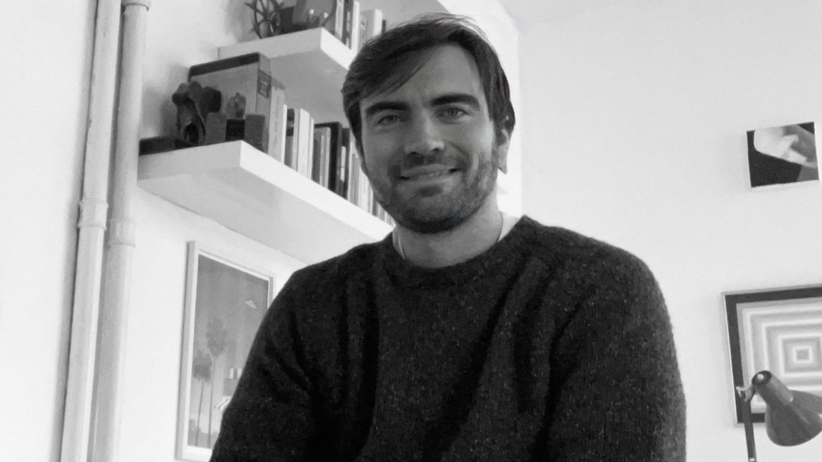 El escritor Luis de Pedro