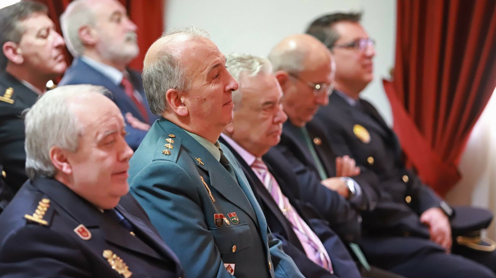 Imposición de la Cruz Distinguida de Primera Clase de la Orden de San Raimundo de Peñafort a Fernando Calleja