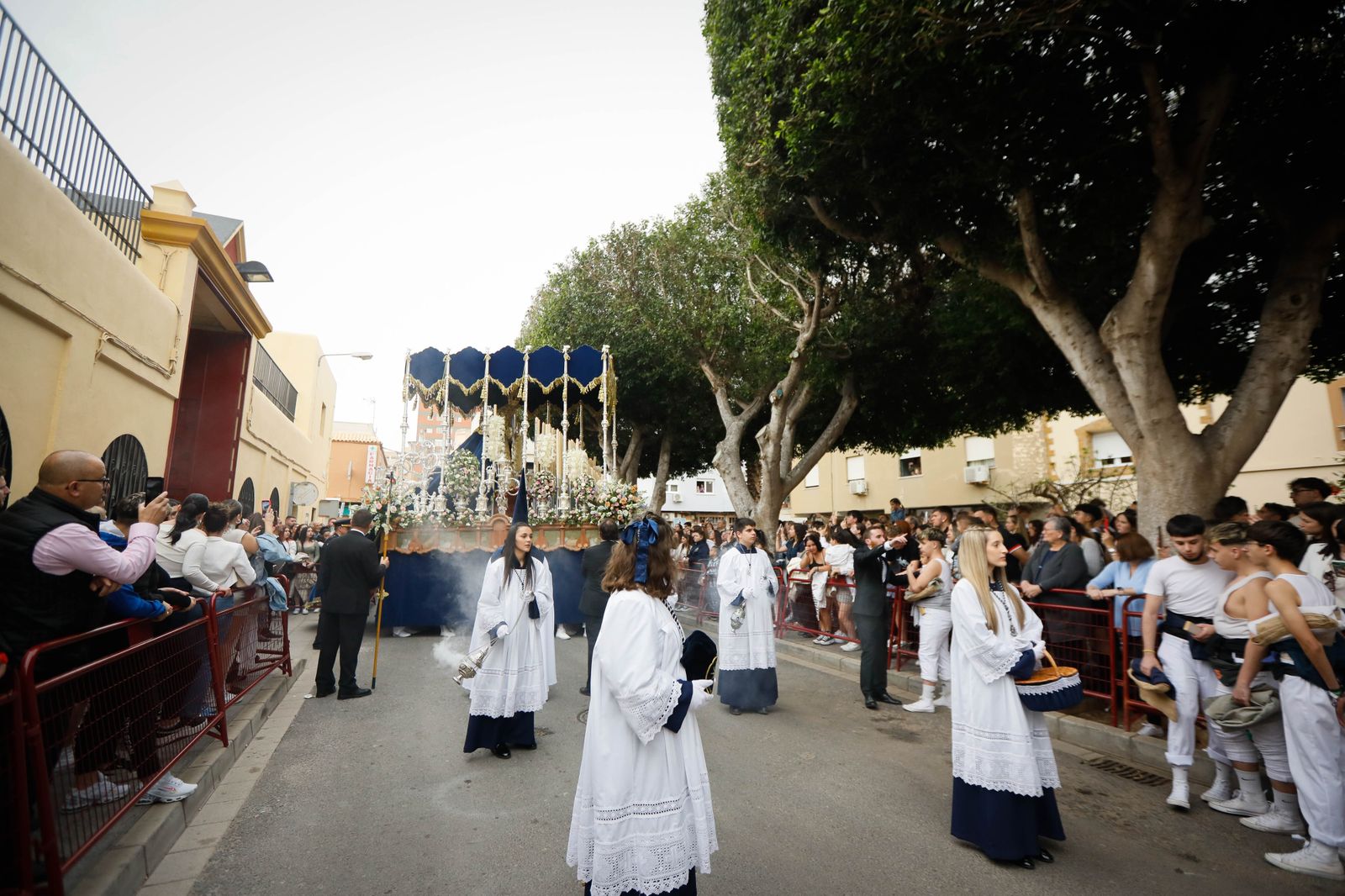 Mira como la cena sale a las calles de Almería tras las lluvias