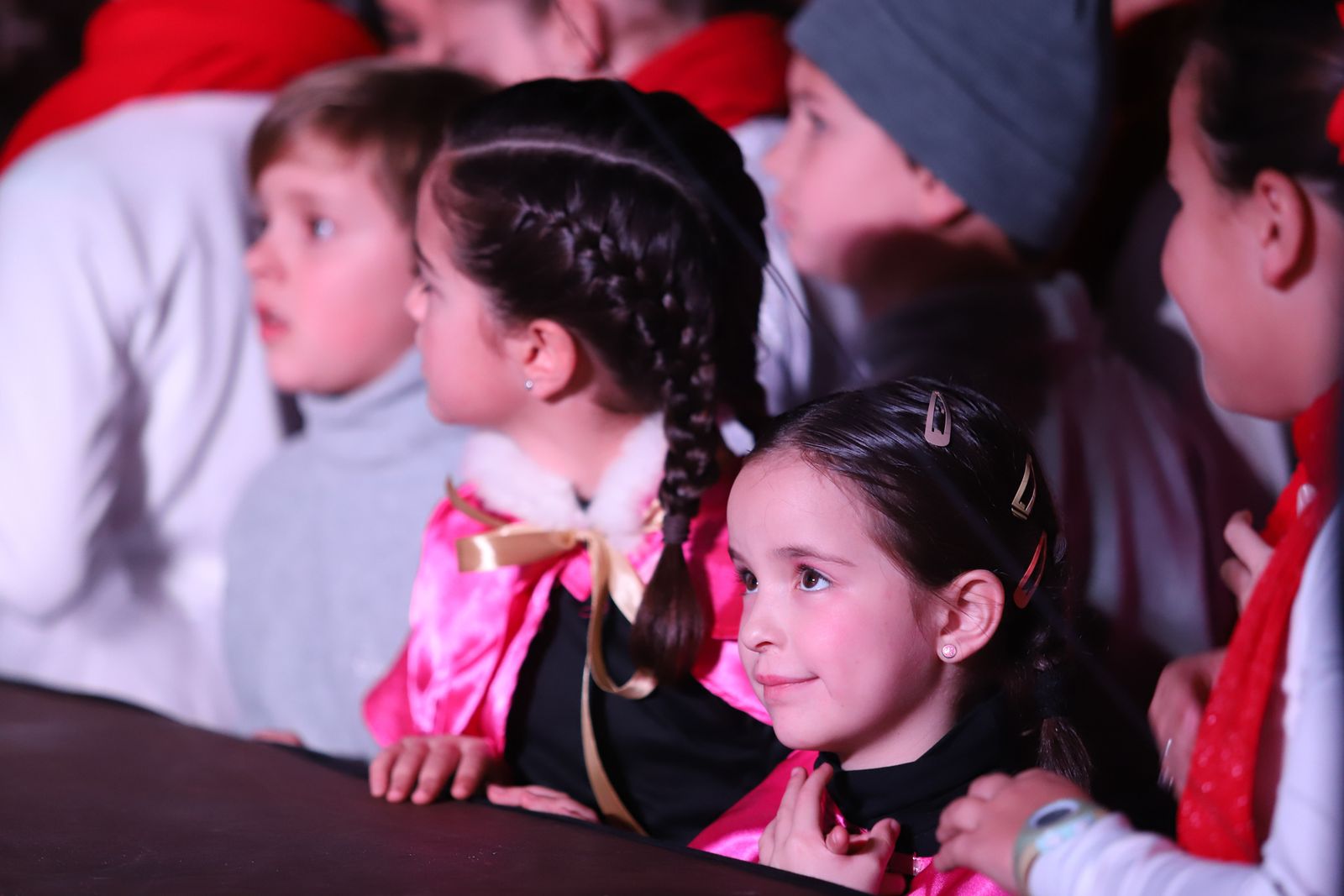 Imágenes  del alumbrado de Aqualon, que tuvo como padrino a Hugo Molina, finalista de Got Talent