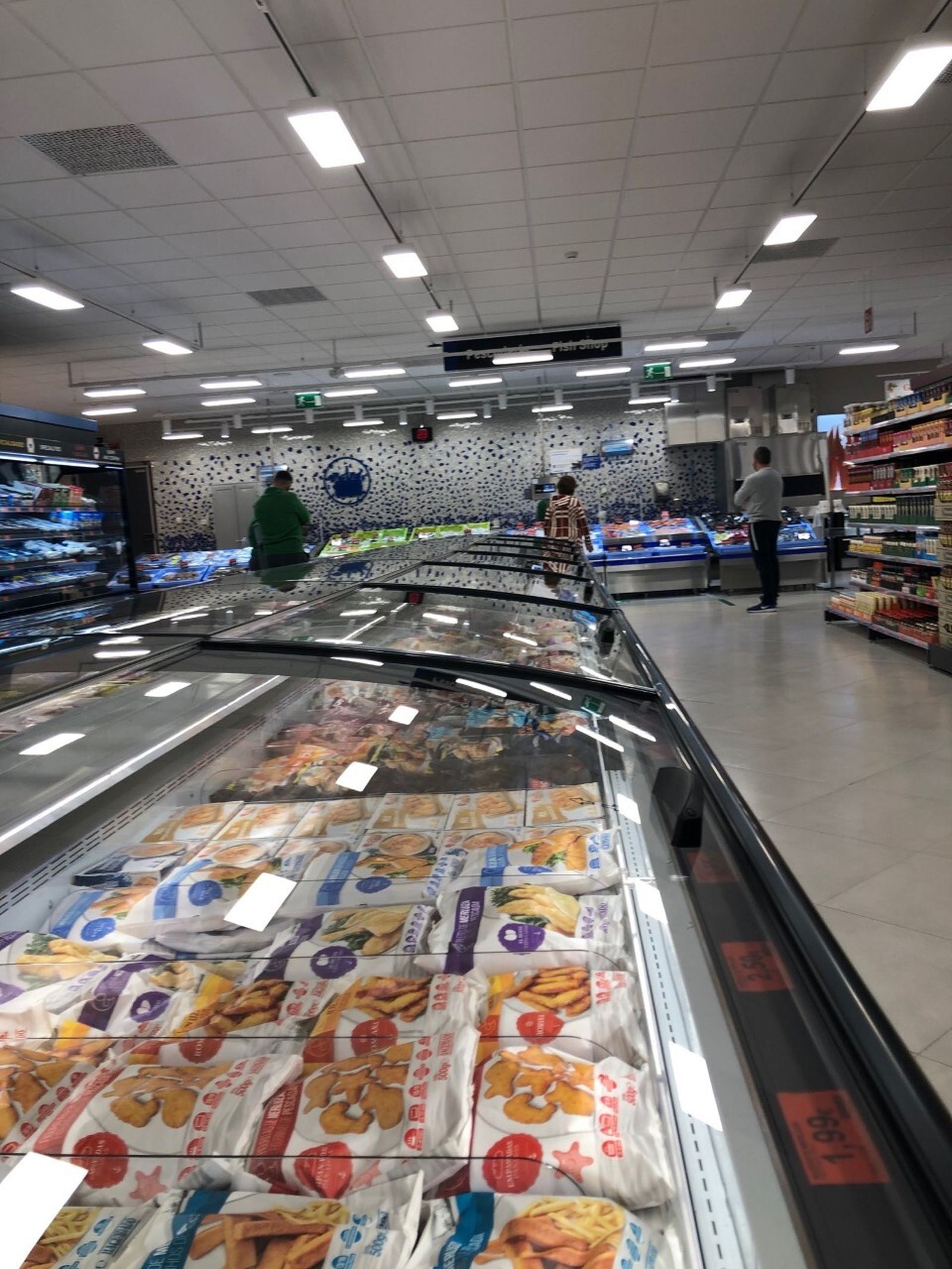 Instalaciones renovadas en la tienda Mercadona de Garrucha