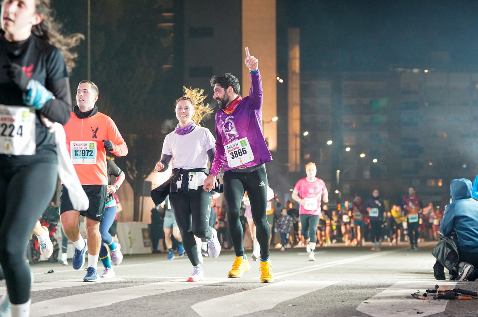 En imágenes: búscate en tu llegada a meta de la Carrera de San Antón 2026 (15)