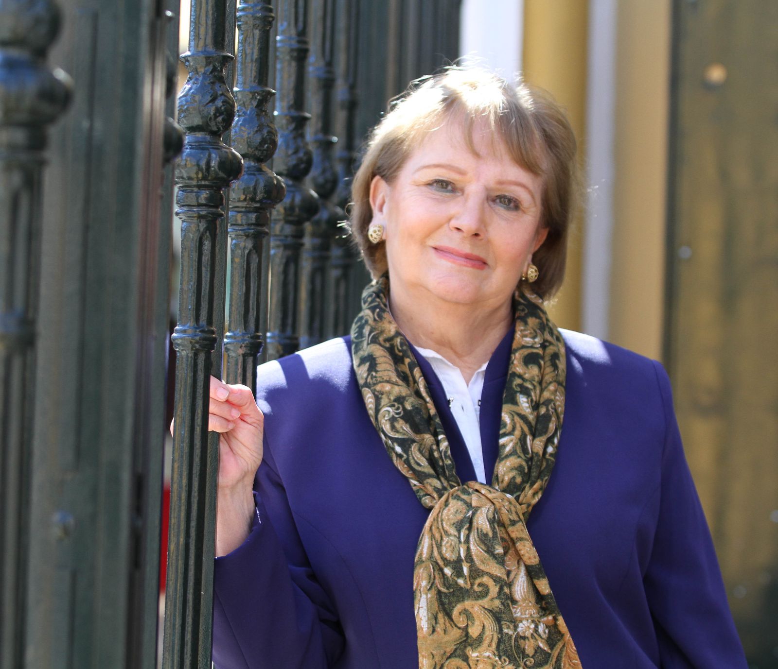 Una vida entre la Macarena y las Hermanas de la Cruz