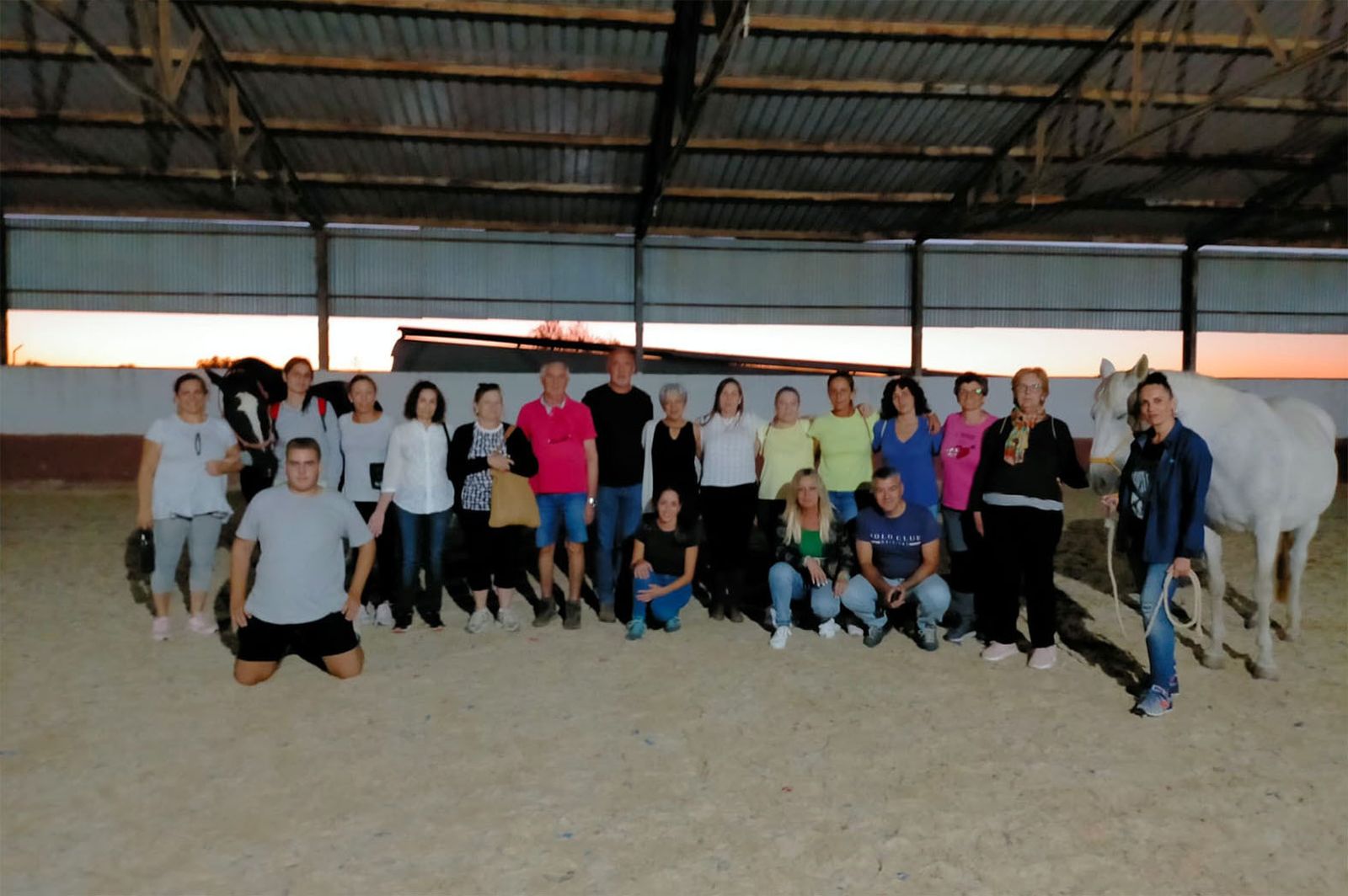 Participantes de la Escuela de la Felicidad.