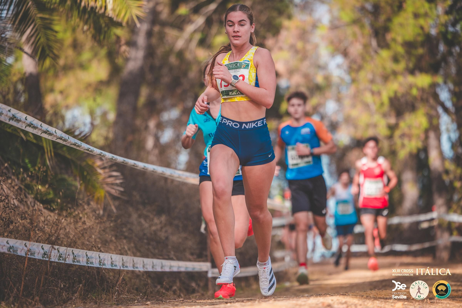 Búscate en las fotos del Cross de Itálica 2025 | 5