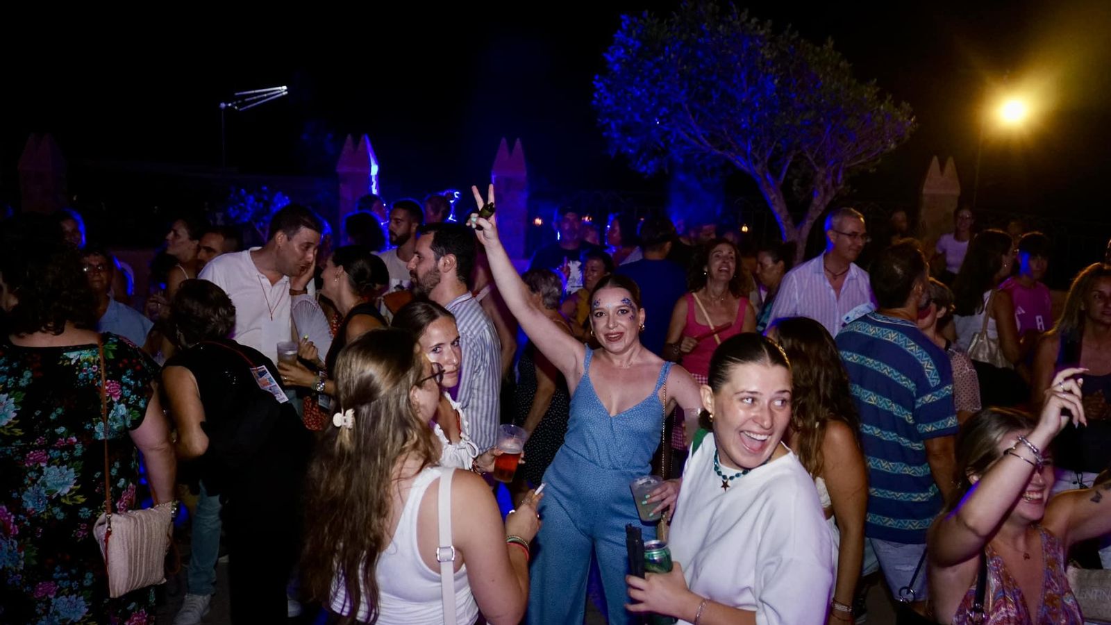 Así se ha vivido la X edición de "Paseando entre velas" de Vícar