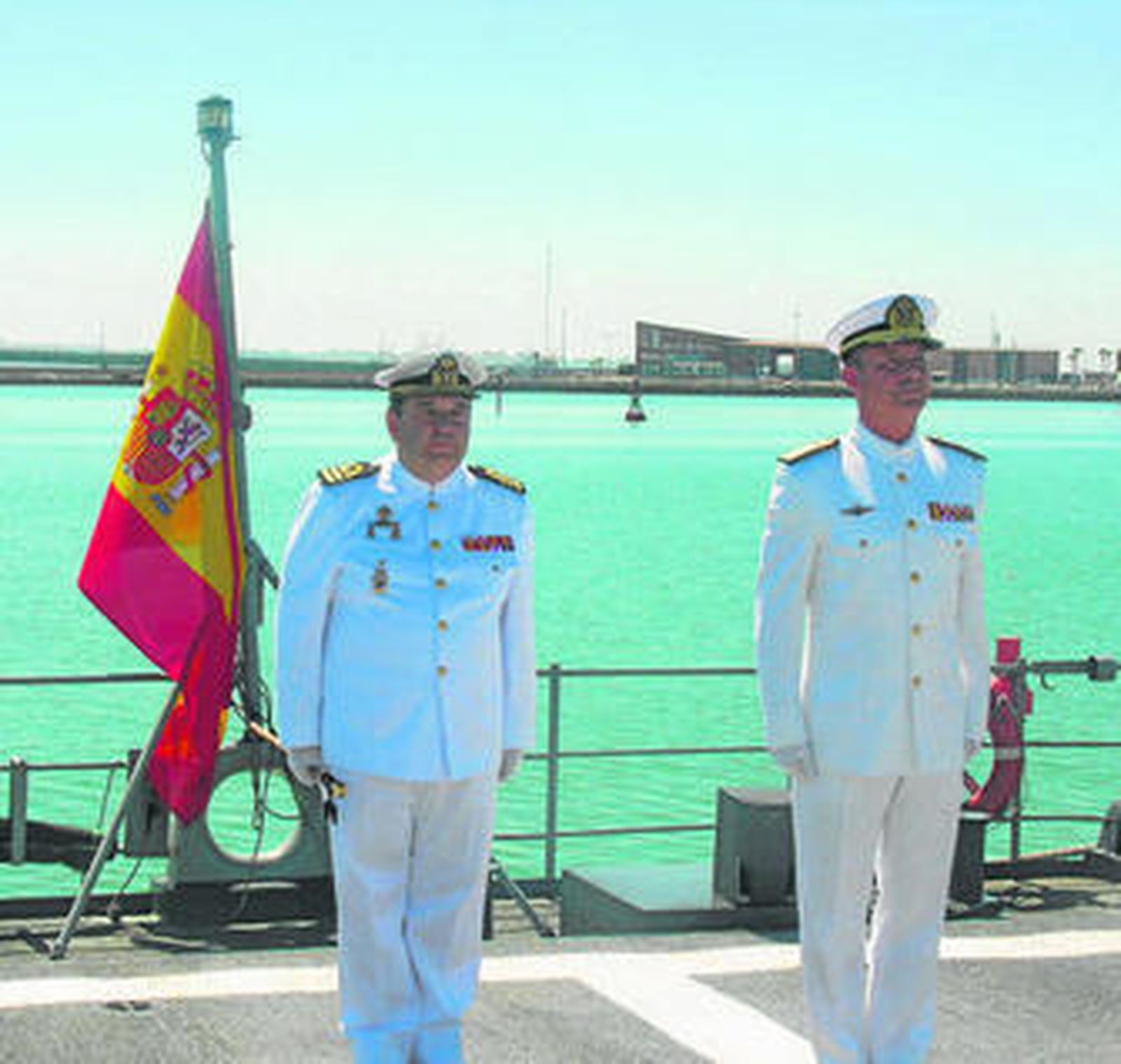 Juan Carlos Gómez Vidal en la toma de posesión como Comandante de la Fuerza de Acción Marítima en Cádiz.