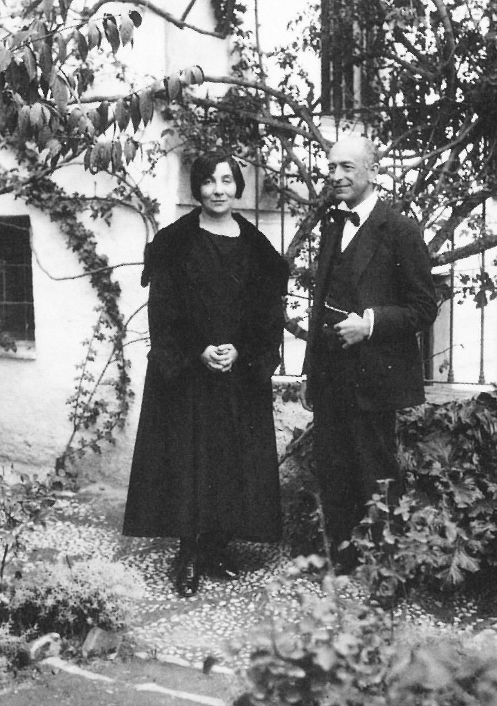 Falla con Wanda Landowska, para quien escribió una obra para clave.