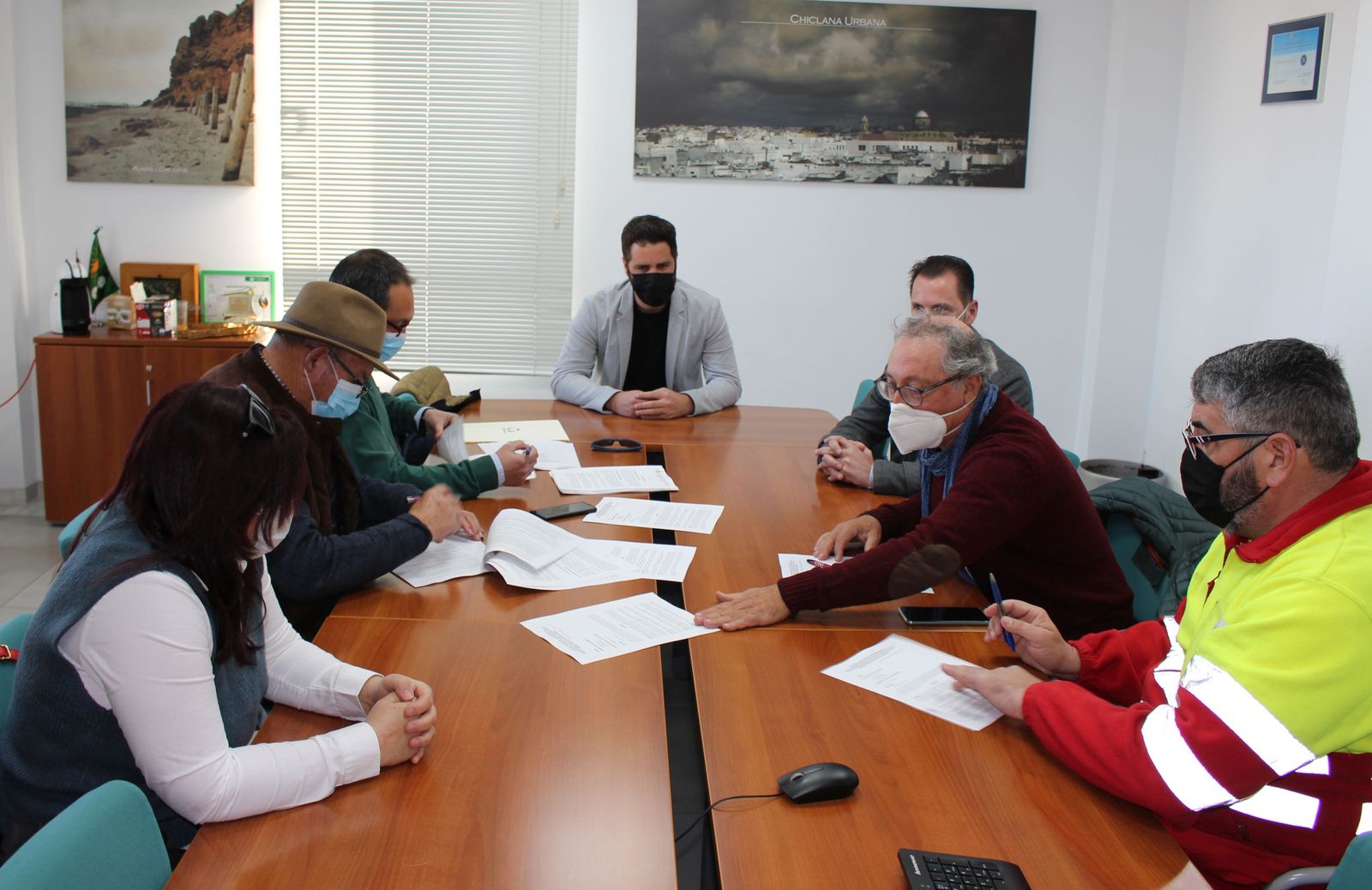 Mesa de negociación en la que se ha llegado al reciente acuerdo.