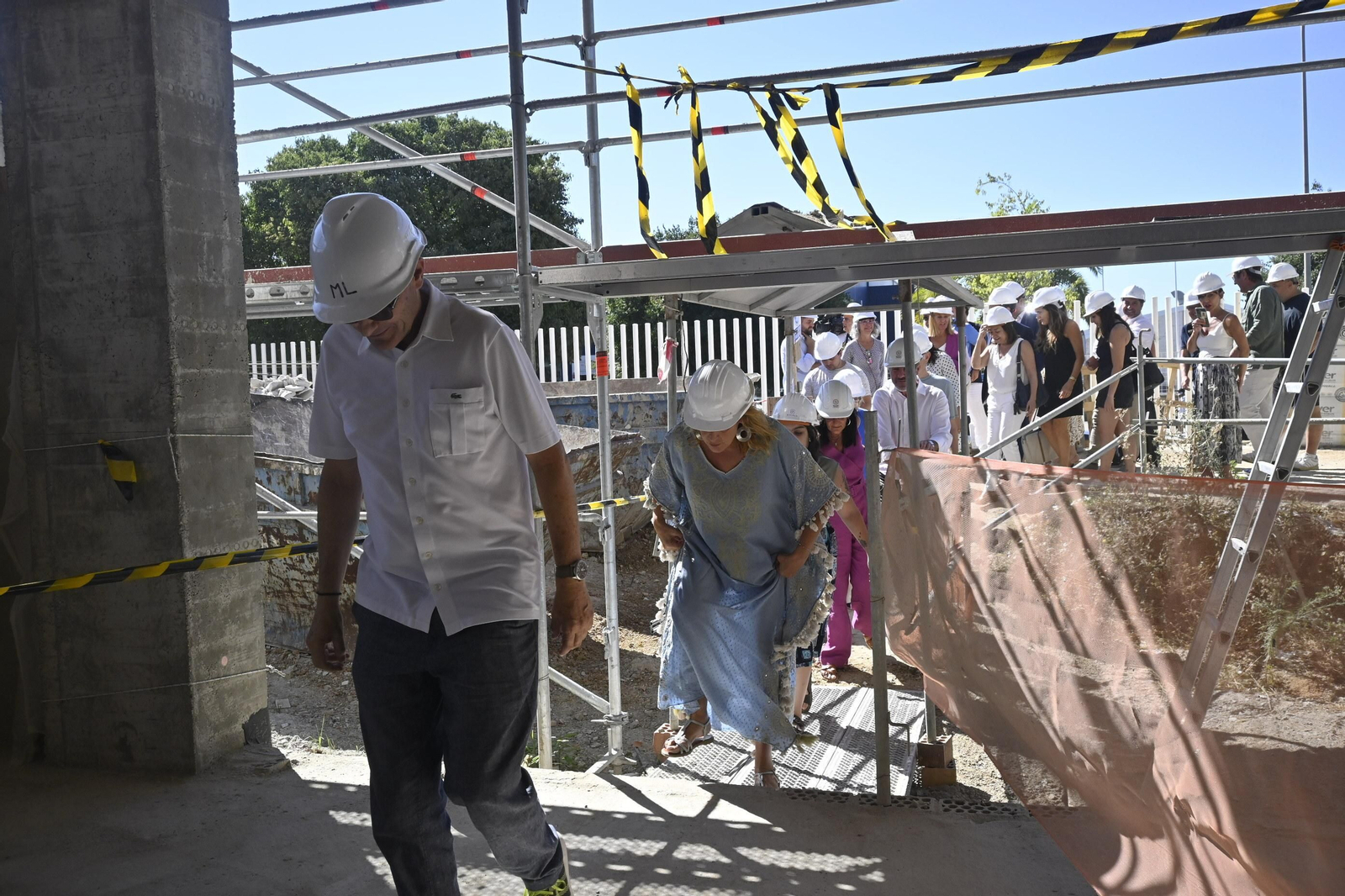 Amelia Martinez y Pilar Miranda visitan las obras de proyecto de residencia en el Campus del Carmen, en imágenes