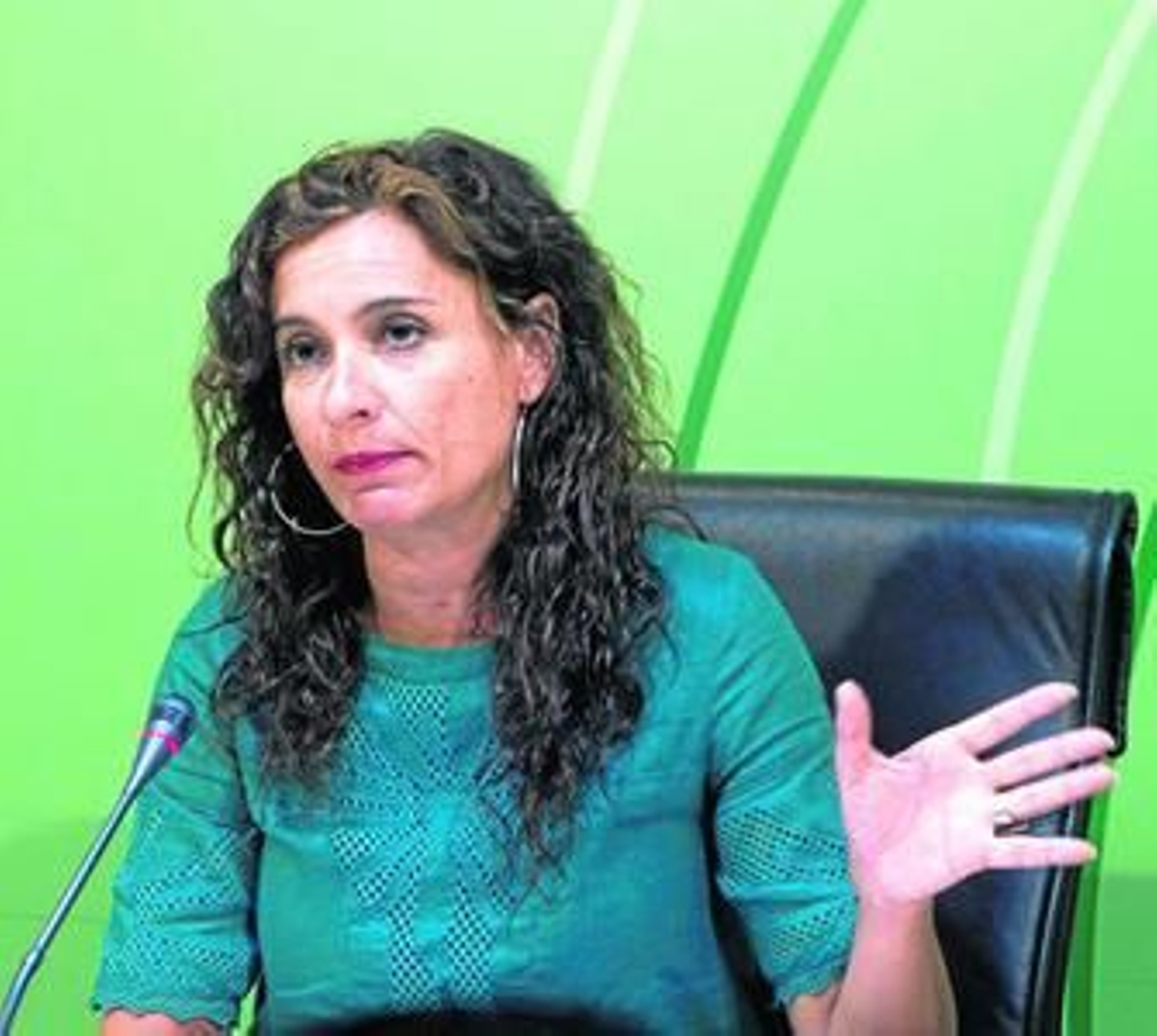 La consejera de Salud, María Jesús Montero, ayer en su comparecencia ante los medios.