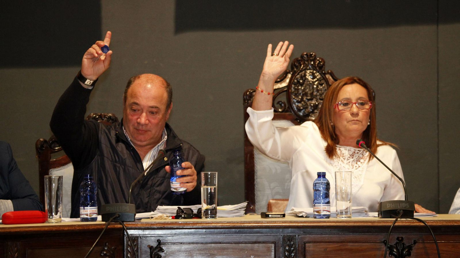 El andalucista Francisco Zamudio y la socialista María Luisa Faneca; ambos han sido alcaldes de isla Cristina