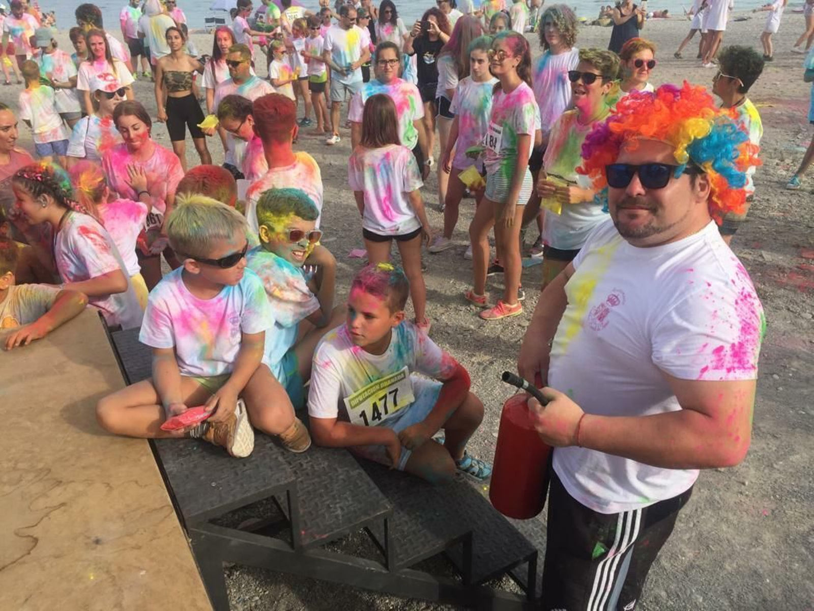 Castell de Ferro se prepara para sus fiestas patronales con mucho color