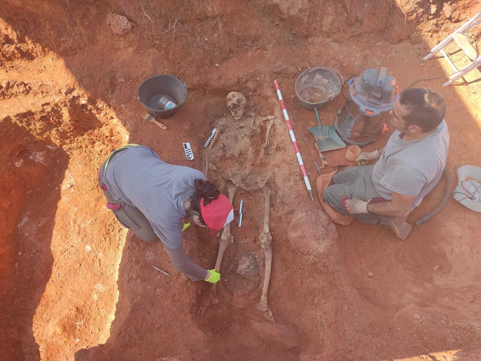 Excavaciones en el marco de la recuperación de la memoria histórica.