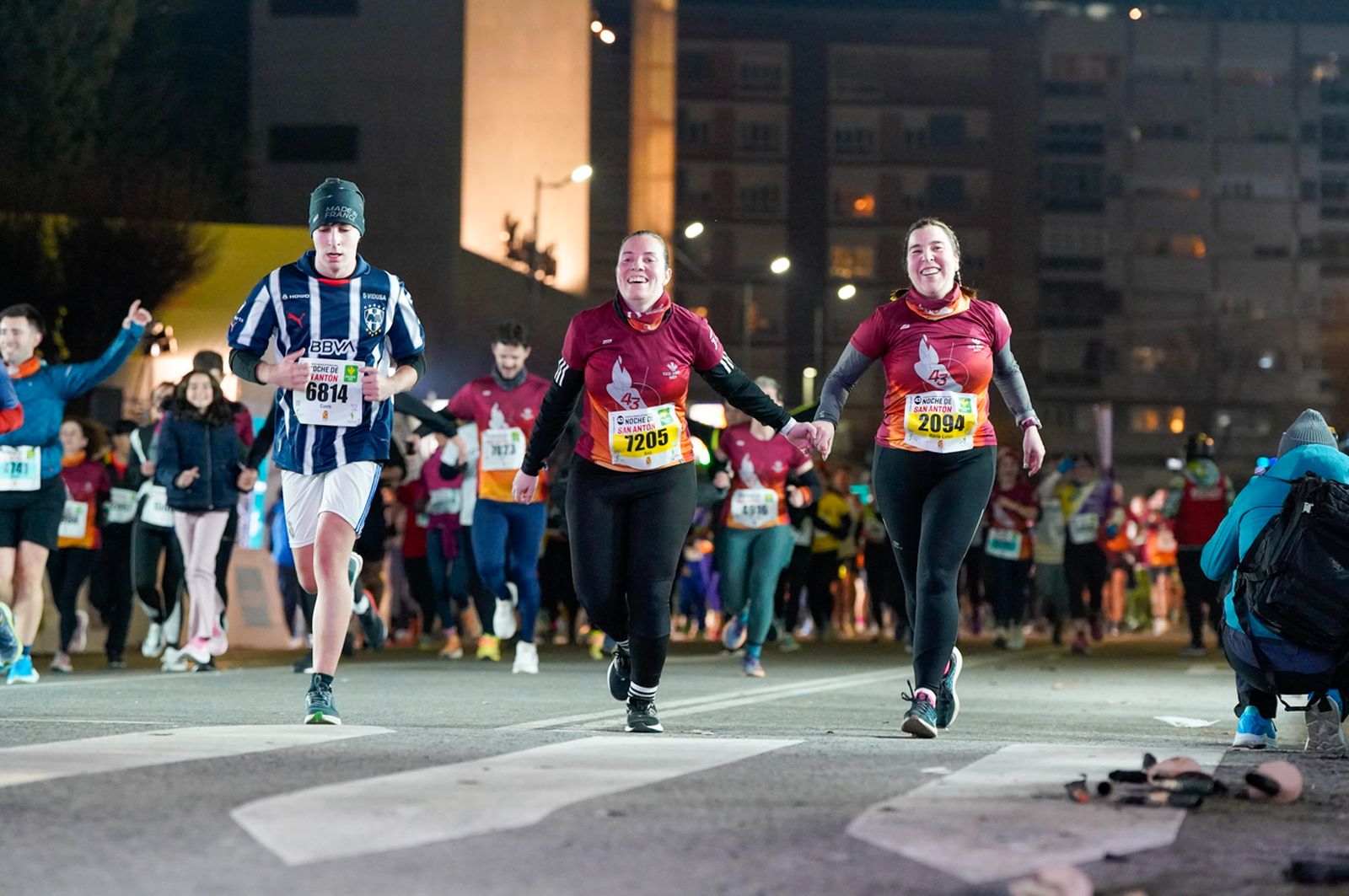 En imágenes: búscate en tu llegada a meta de la Carrera de San Antón 2026 (19)