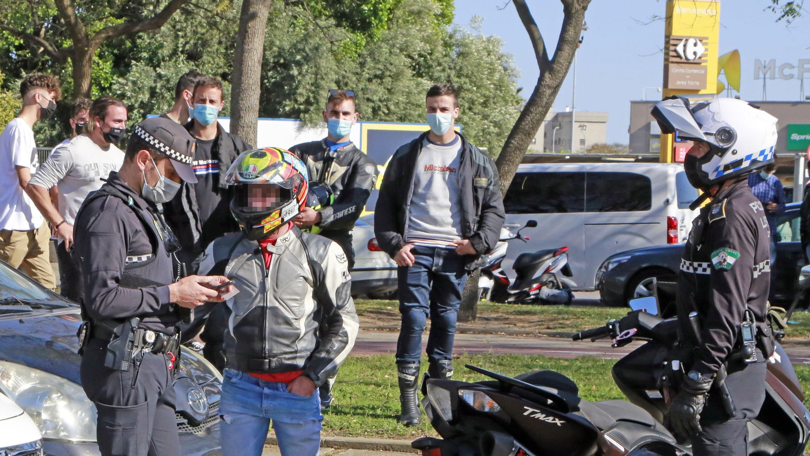 Imágenes del ambiente motero en Jerez