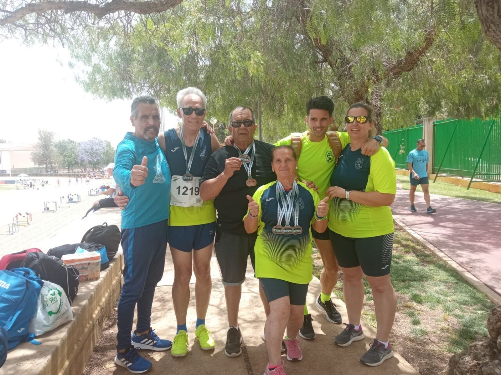 Algunos de los representantes de El Lince Bonares que compitieron en el Andaluz.
