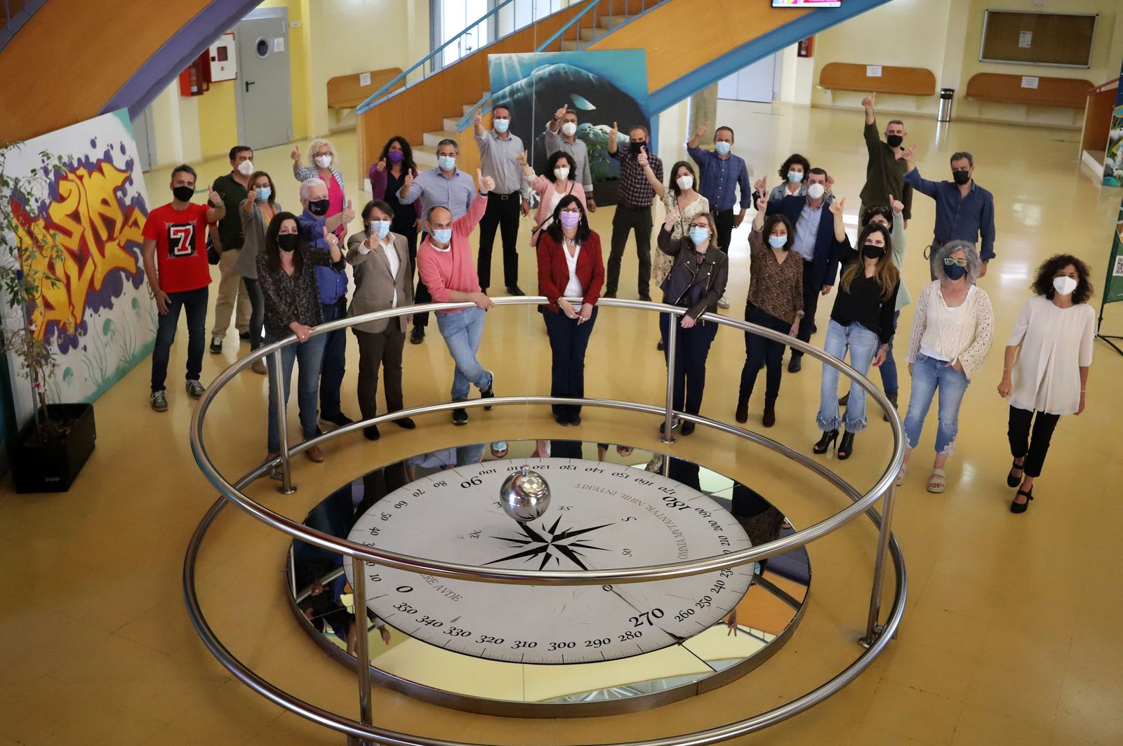 María Antonia Peña, rodeada de su equipo tras conocer los resultados en el edificio Galileo Galilei.